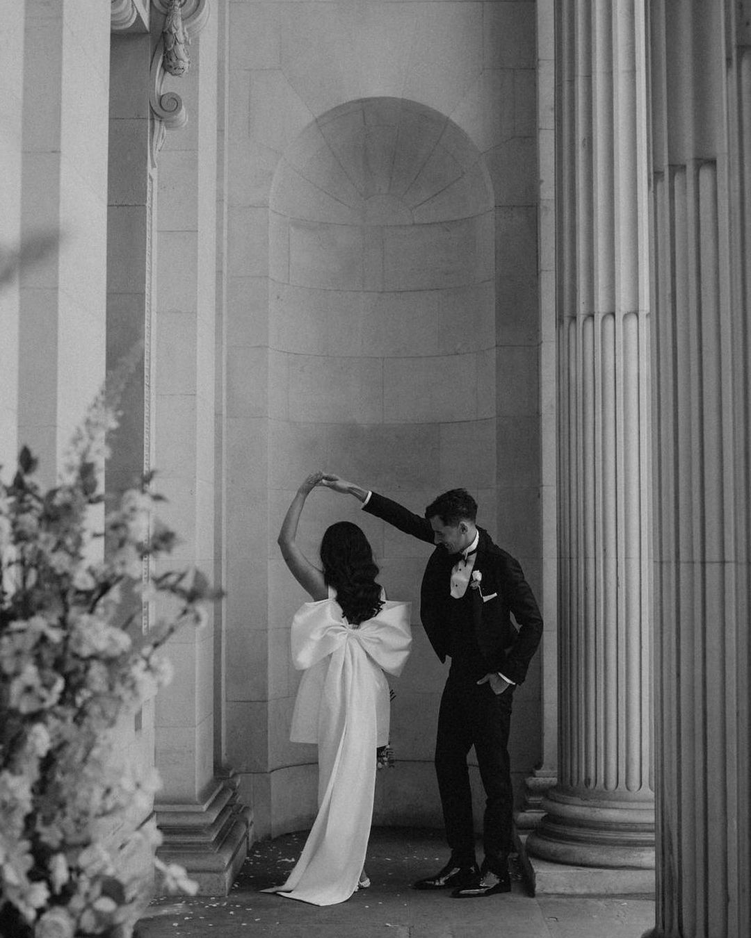 10 Wedding Gift Etiquette Rules Guests Should Always Follow 10 Wedding Gift Etiquette Rules Guests Should Always Follow photo