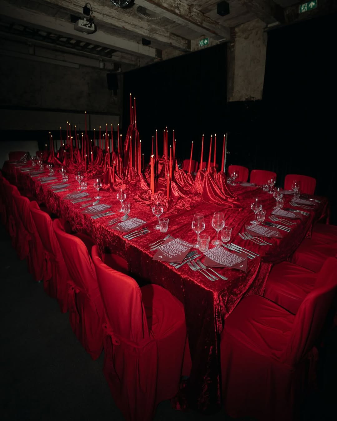 Halloween Wedding Ideas: A Huge Guide Halloween Wedding Ideas: A Huge Guide photo