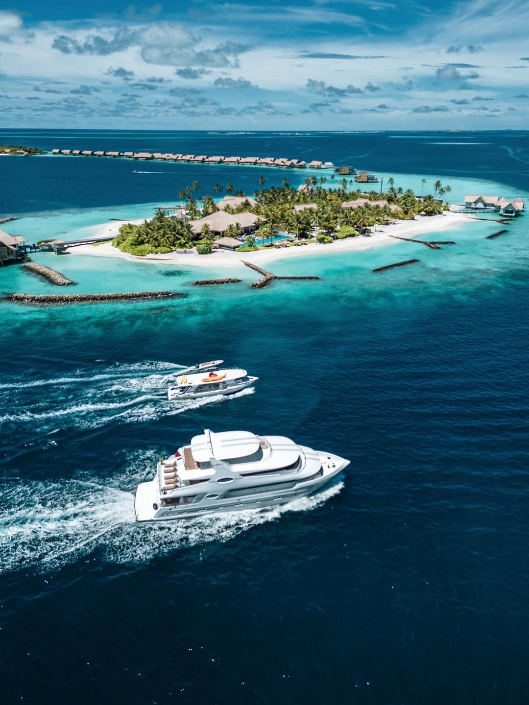 Luxury Lagoon Retreat