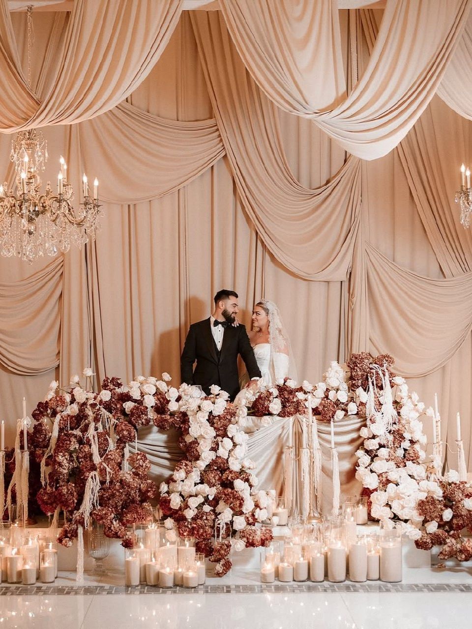 Beige Wedding Décor 2025 Trend Beige Wedding Décor 2025 Trend photo