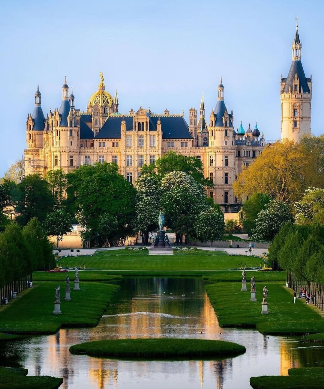 Dreamy Castle Wedding Venues in Germany Dreamy Castle Wedding Venues in Germany photo