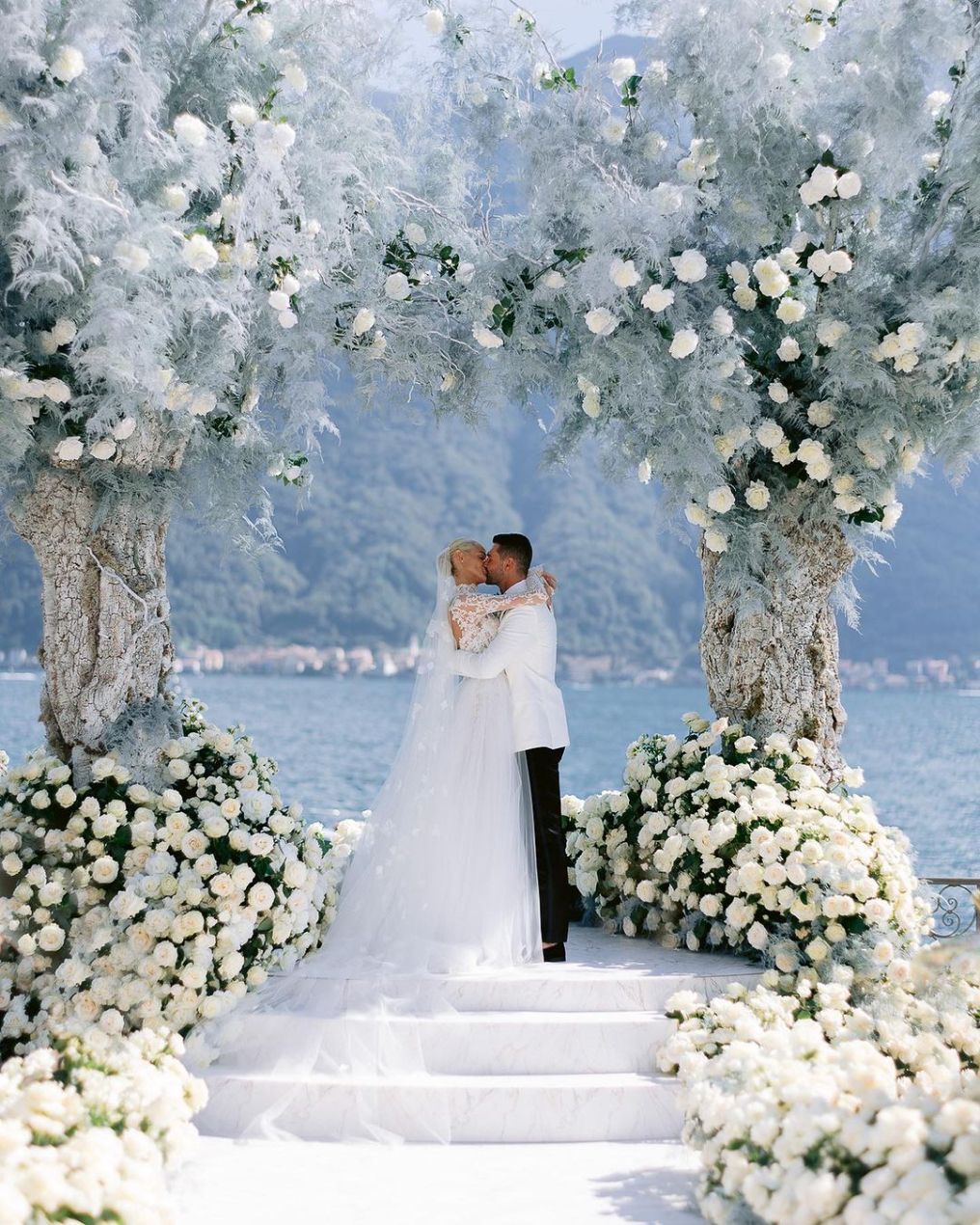 Seasonal Beauty: The Best Times of Year to Get Married in Como Seasonal Beauty: The Best Times of Year to Get Married in Como photo