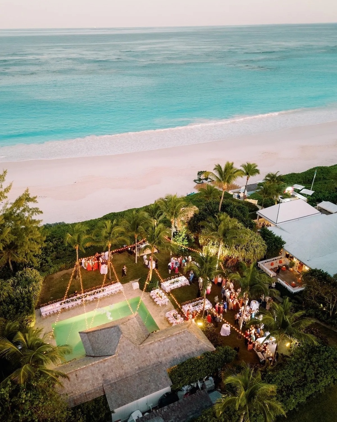 Ultimate Guide to the Bahamas Wedding photo