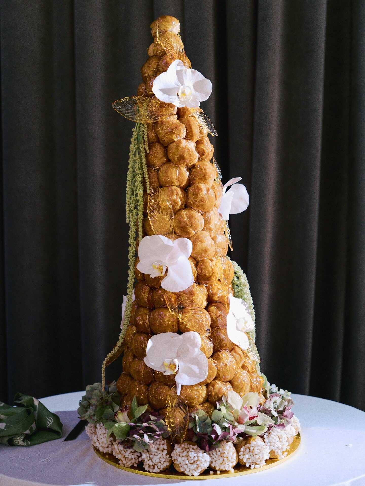 Alternative Wedding Cake Ideas: The Best Desserts for the Celebration photo