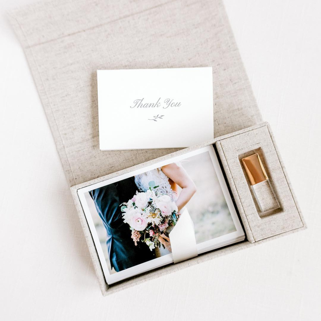 11. usb photographerboxes.jpg