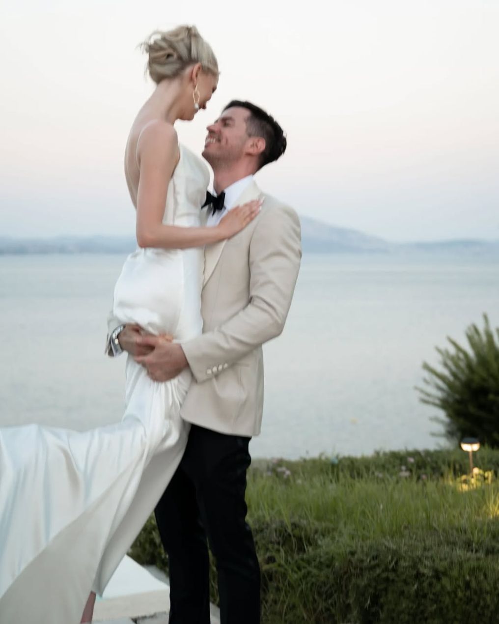 Moments To Keep Photographer Moments To Keep Photographer photo