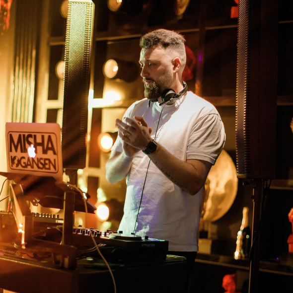 DJ Misha Iogansen Djs DJ Misha Iogansen Djs