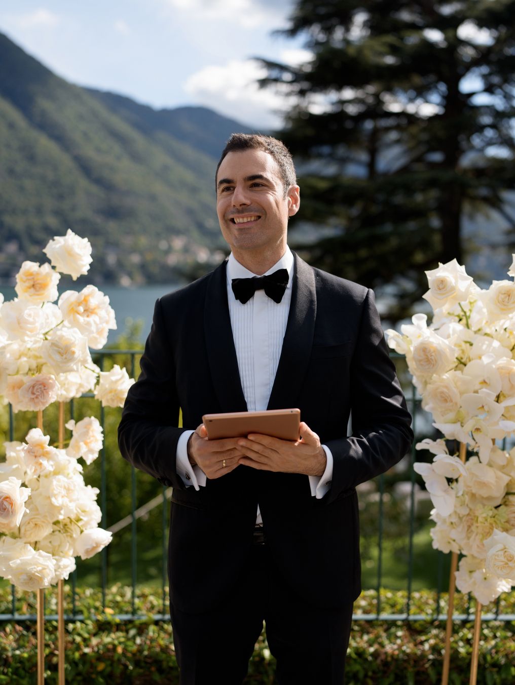 Roberto Celebrant