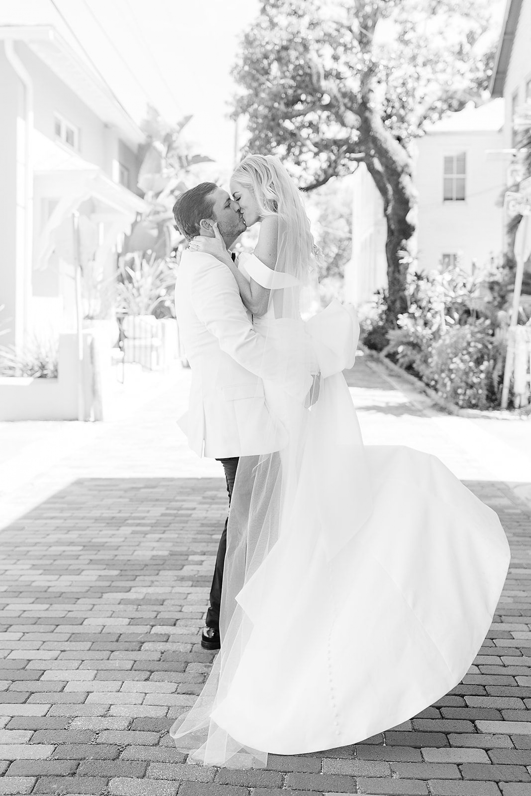 Rachel &amp; Kyle's Wedding: A Symphony of Classic Elegance and Whimsical Romance photo