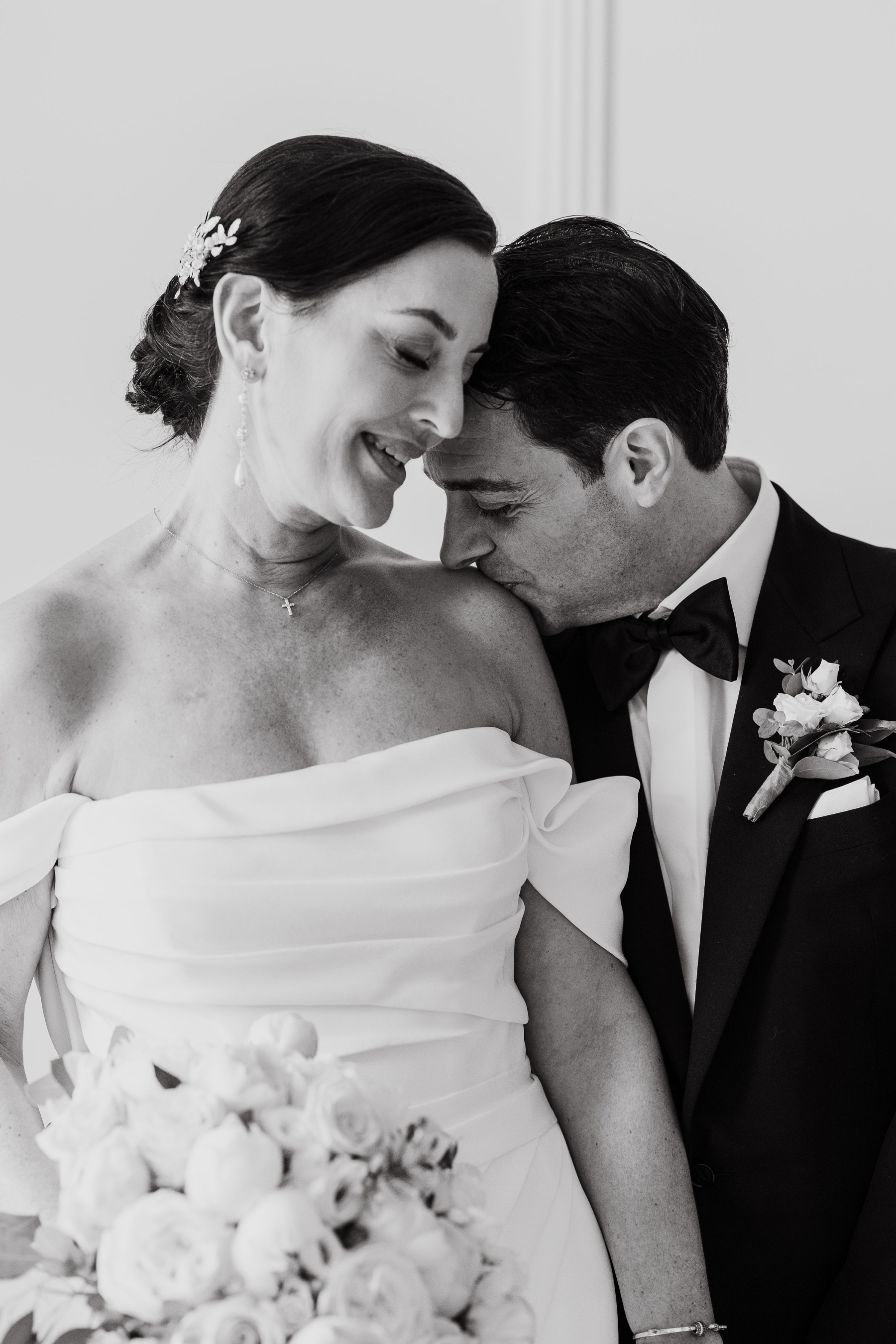 Rebecca &amp; Natale: A Timeless Love at Chateau Grande - A Tale of Family Bonds and New York Charm photo