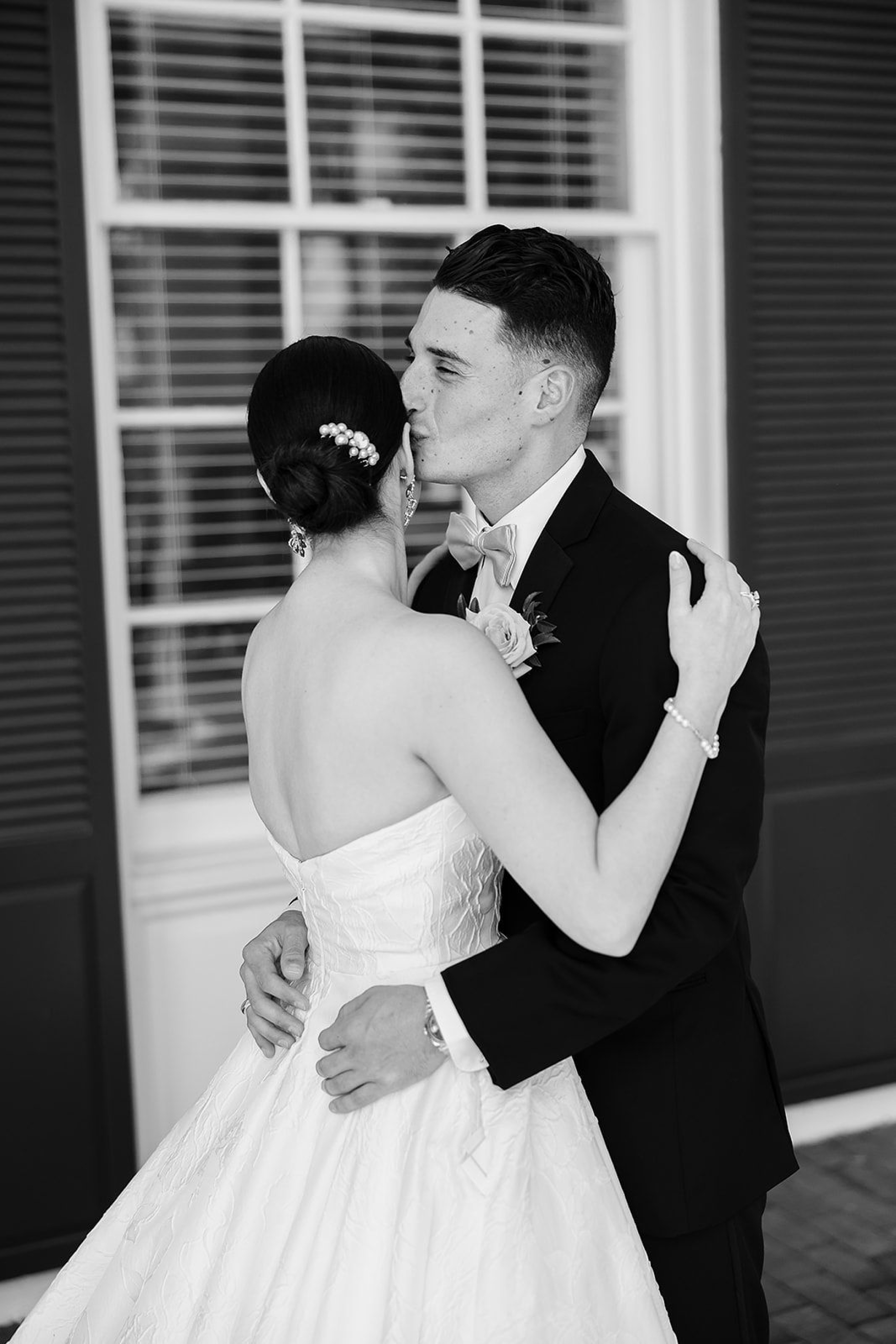 Blush Tones &amp; Timeless Moments: Peyton &amp; Michael's Harmonious Union at Timuquana Country Club photo