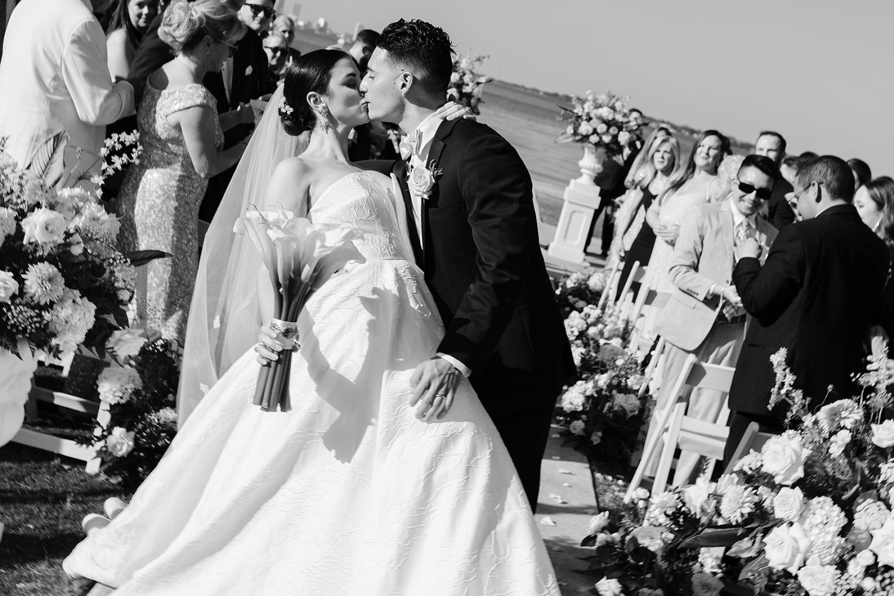 Blush Tones &amp; Timeless Moments: Peyton &amp; Michael's Harmonious Union at Timuquana Country Club photo