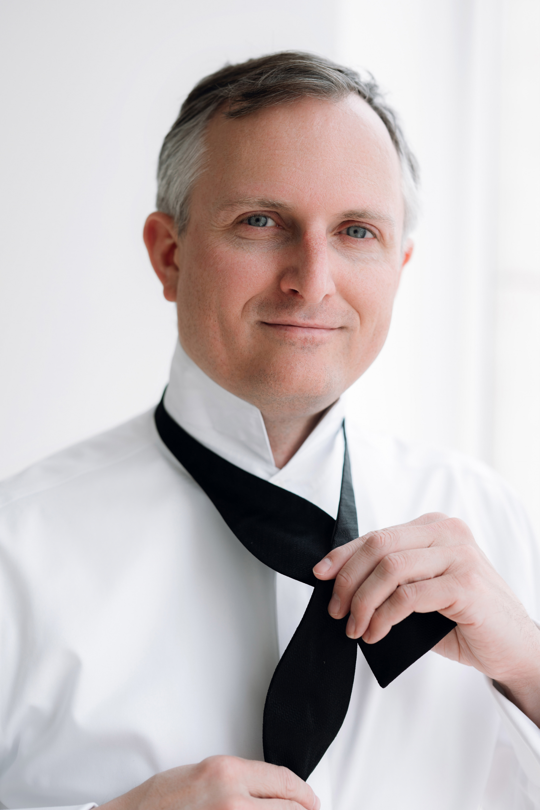 Shannon &amp; Nicholas: A Digital Introduction Turned True Love photo