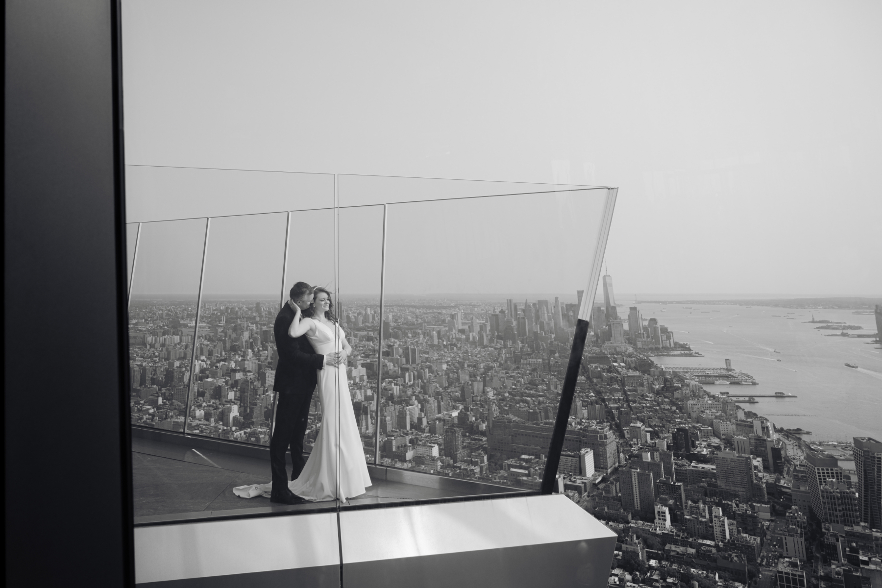 Shannon &amp; Nicholas: A Digital Introduction Turned True Love photo