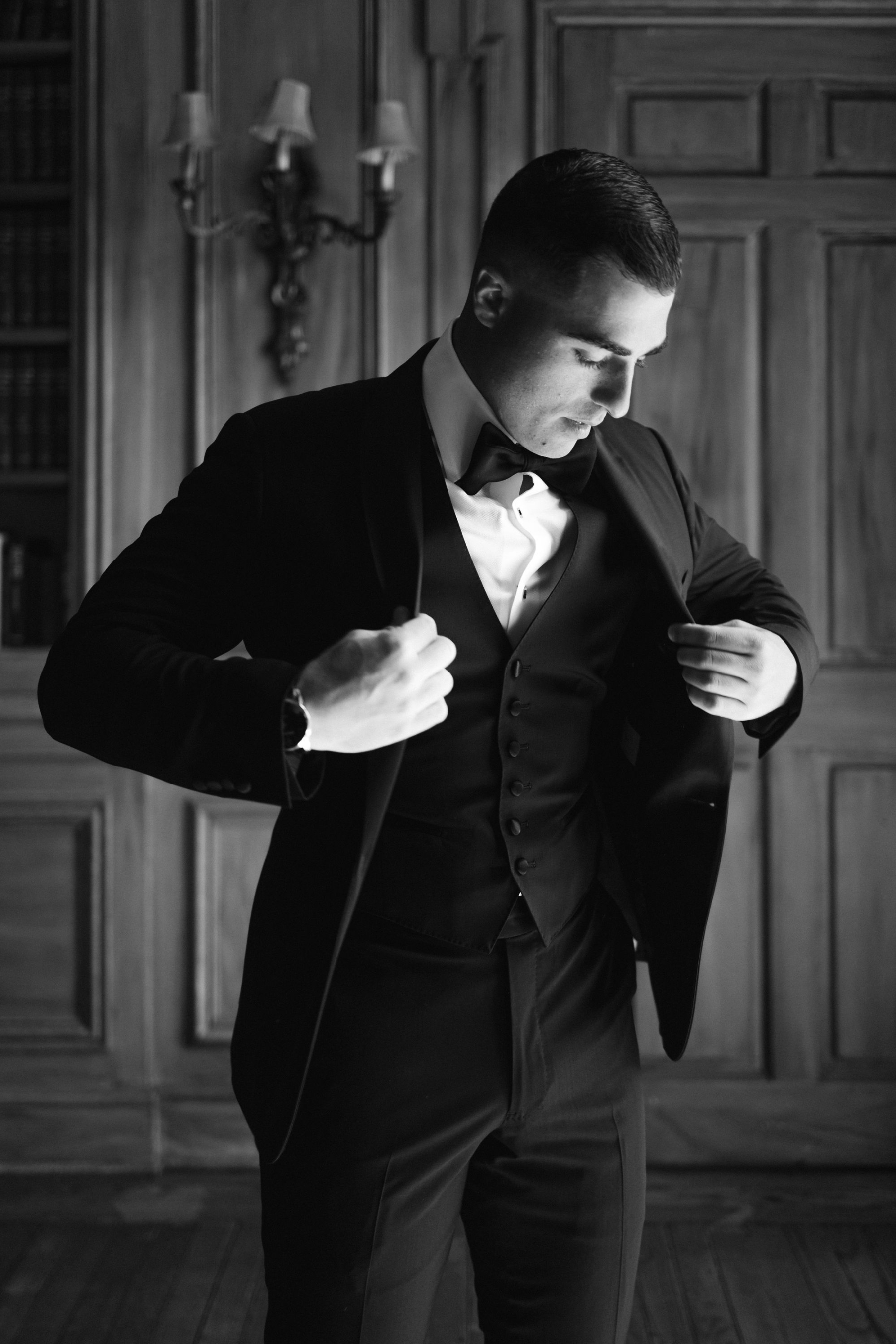 Destined at Oheka Castle: Jessica &amp; Nick's Tale of Timeless Romance photo