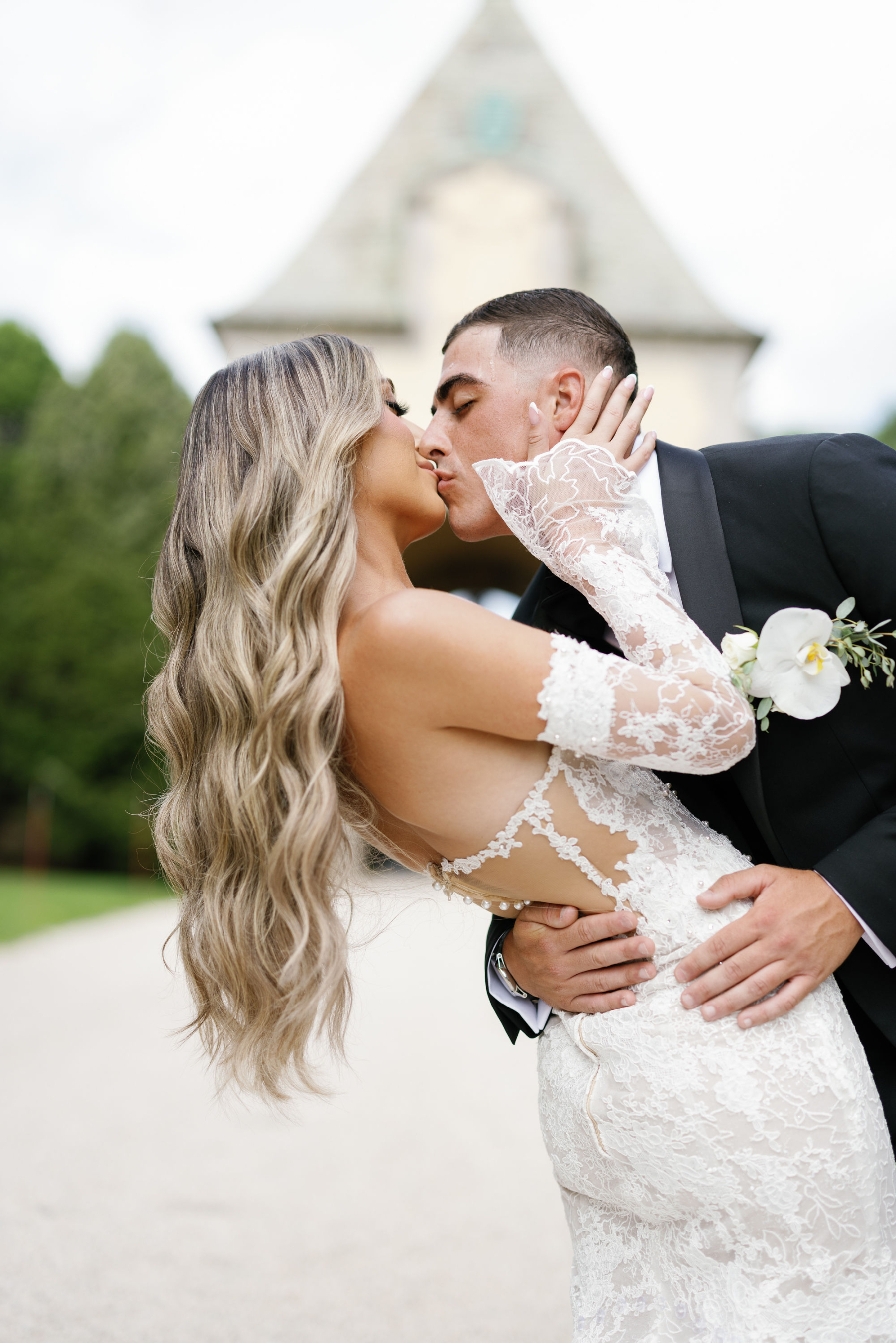 Destined at Oheka Castle: Jessica &amp; Nick's Tale of Timeless Romance photo