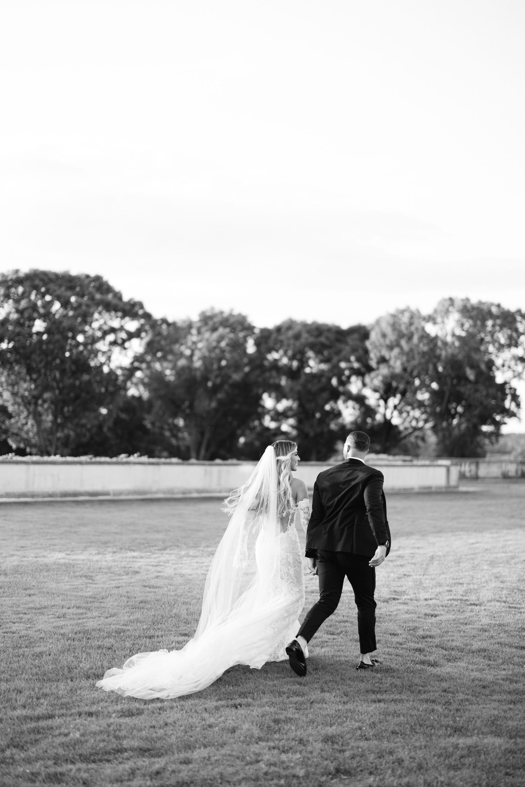 Destined at Oheka Castle: Jessica &amp; Nick's Tale of Timeless Romance photo