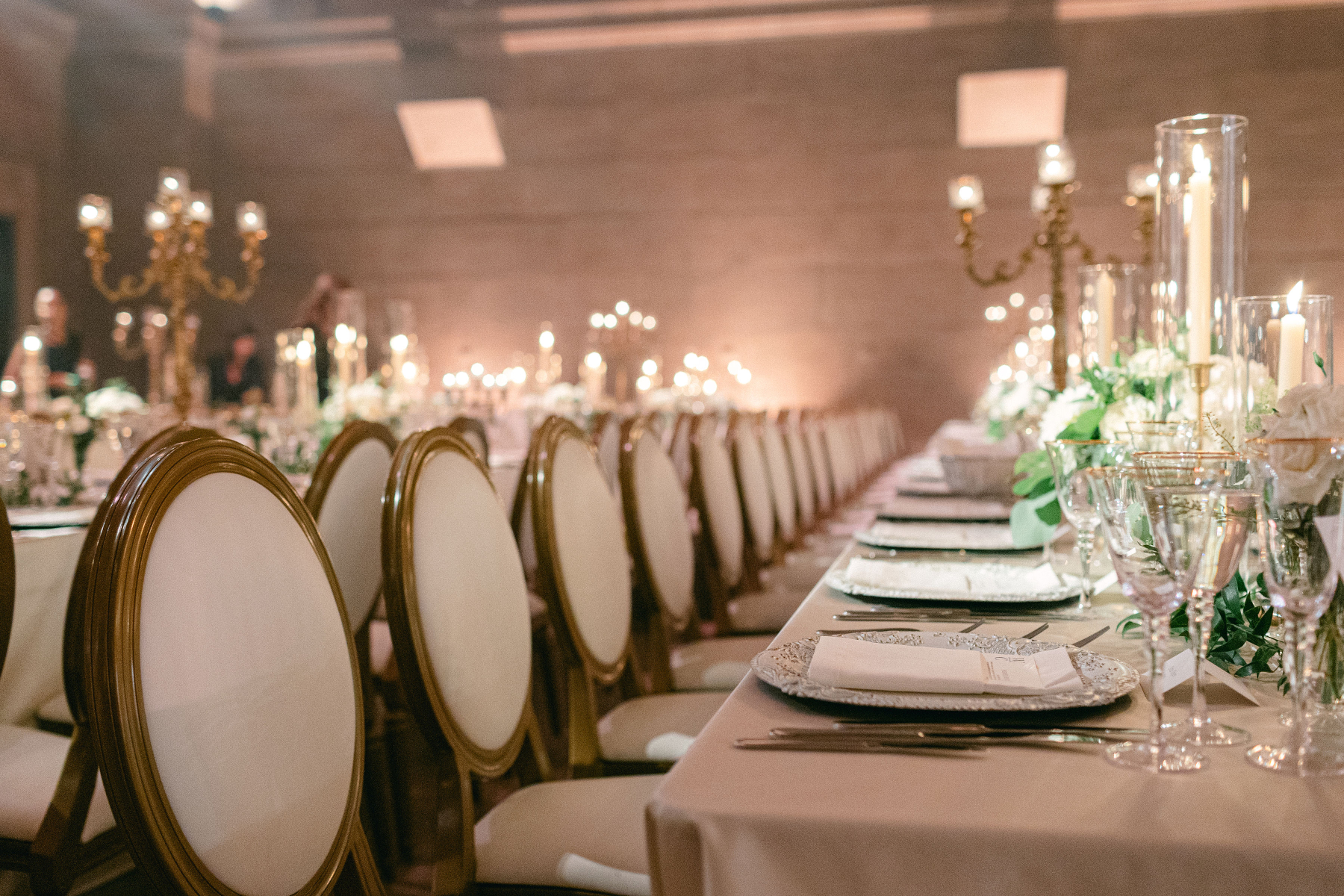 Spotlights and Serendipity: Caroline and William's Romance at the St-James Theatre photo