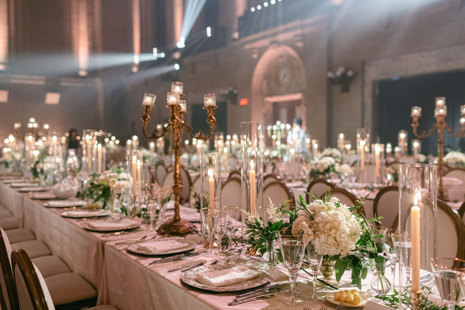 Spotlights and Serendipity: Caroline and William's Romance at the St-James Theatre photo