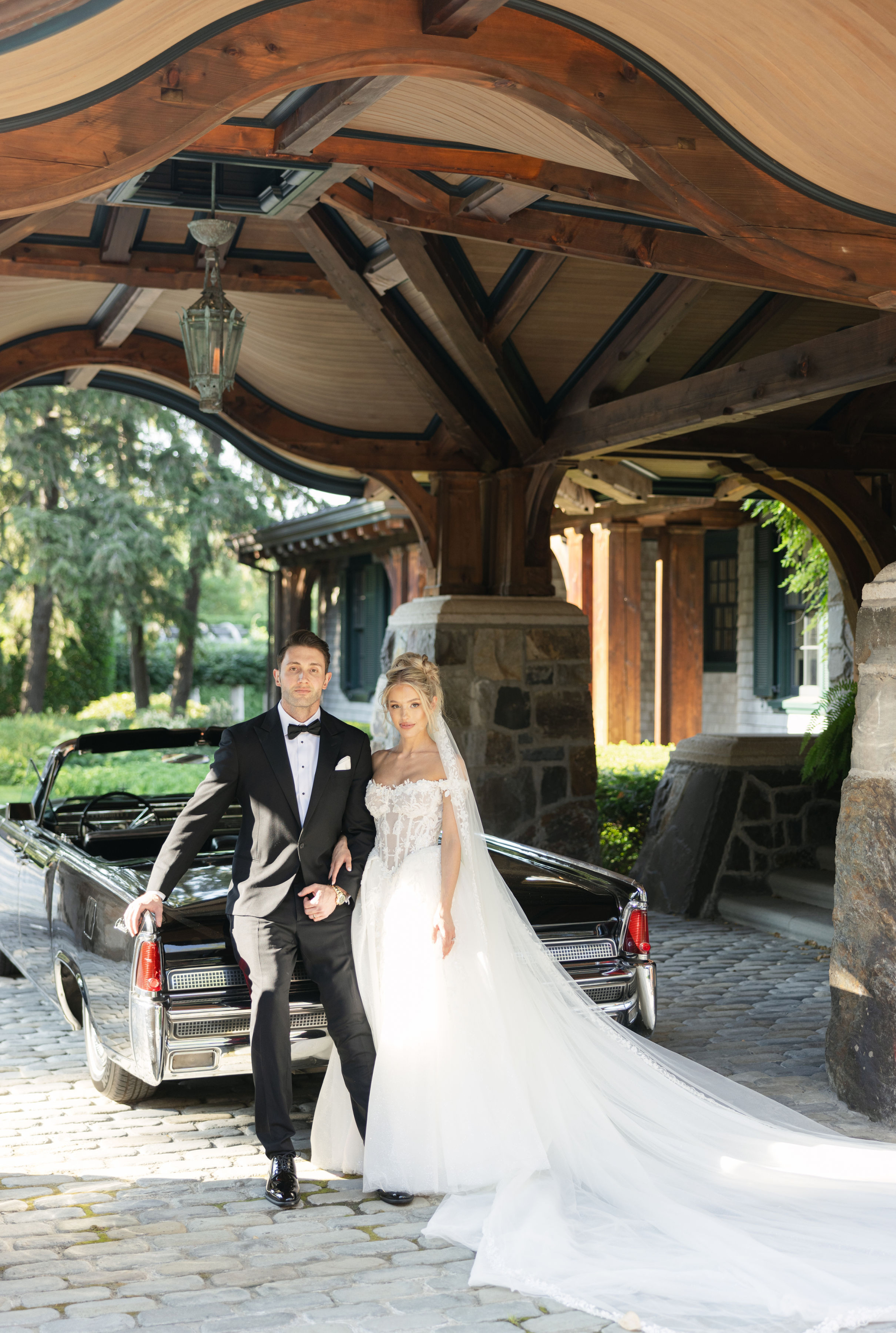 Enchanted Evening at the Persian Terrace: Paige &amp; Daniel's Fairytale Wedding photo