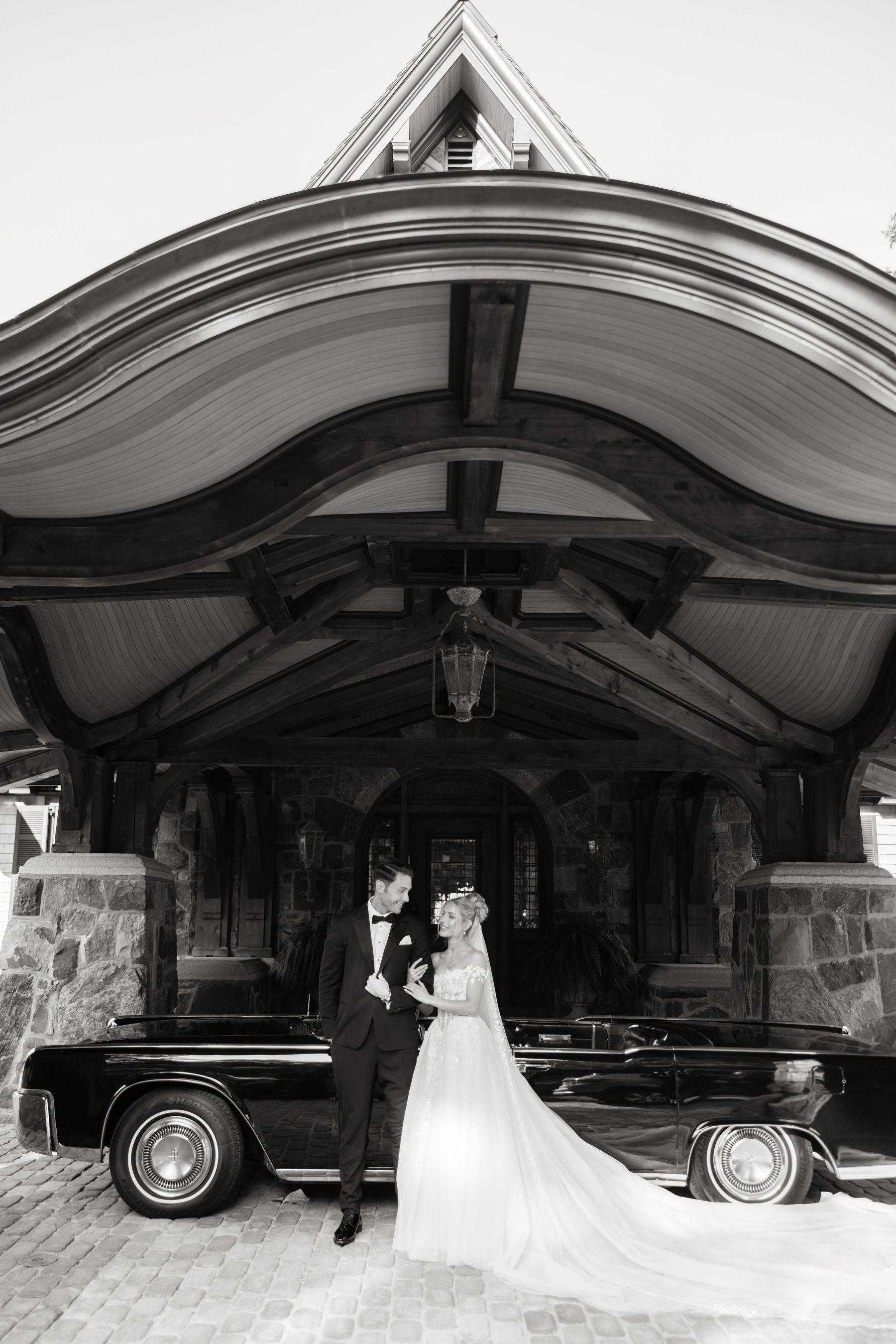 Enchanted Evening at the Persian Terrace: Paige &amp; Daniel's Fairytale Wedding photo