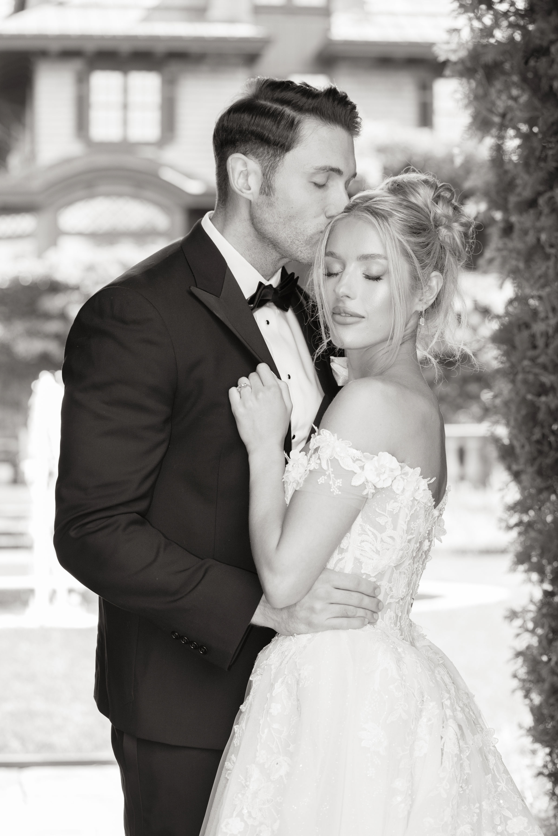 Enchanted Evening at the Persian Terrace: Paige &amp; Daniel's Fairytale Wedding photo