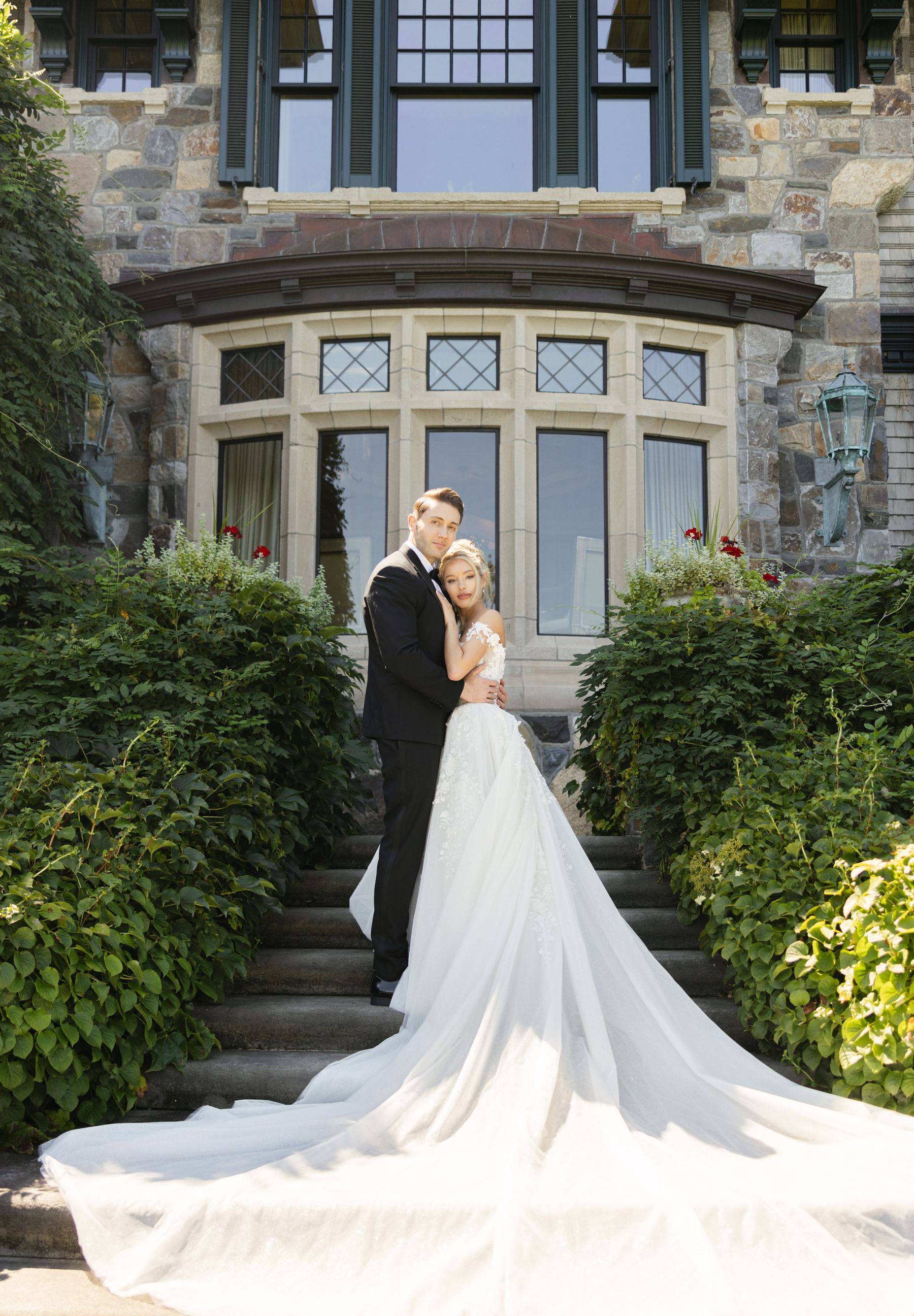 Enchanted Evening at the Persian Terrace: Paige &amp; Daniel's Fairytale Wedding photo