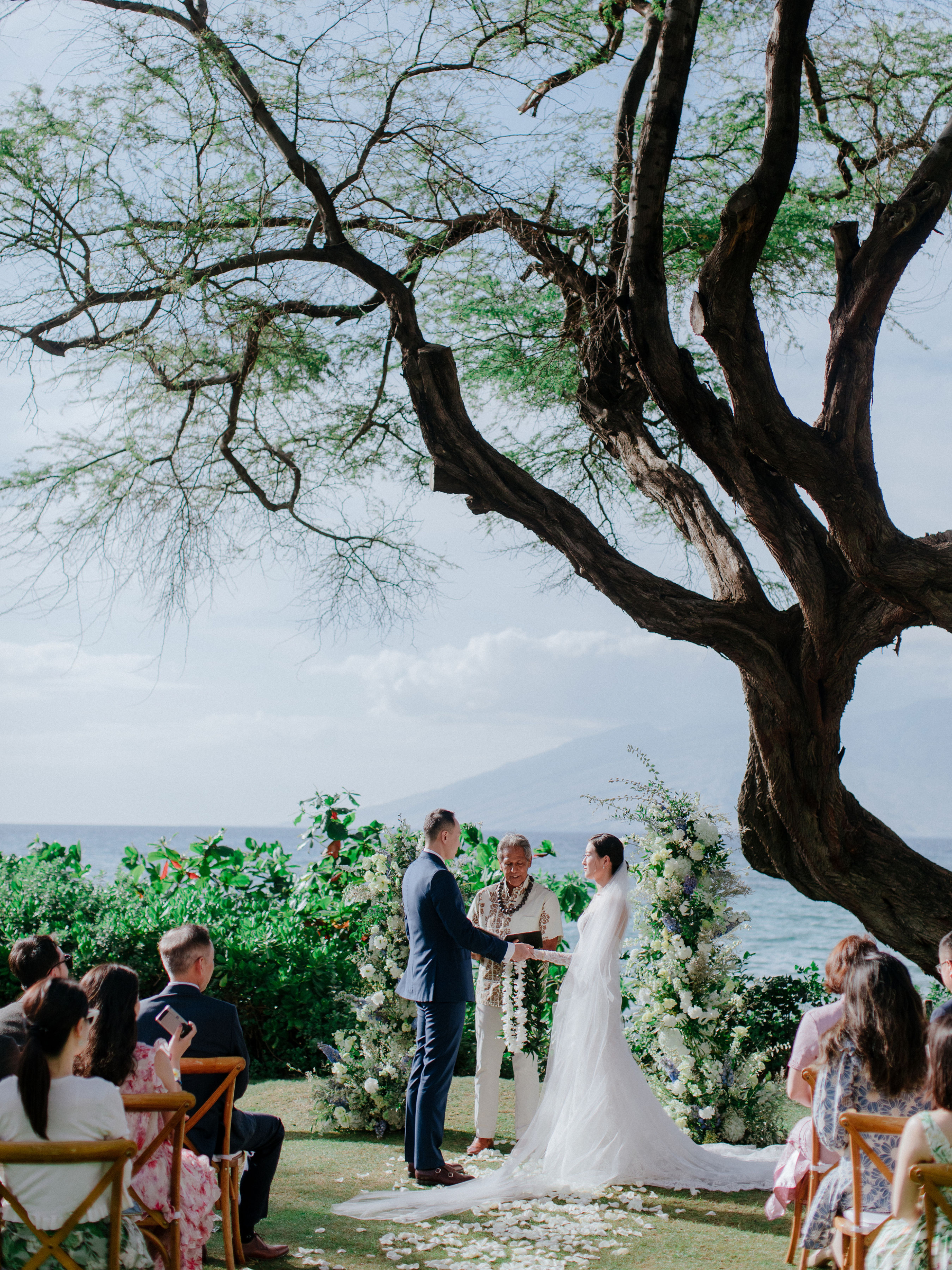 Yichen &amp; Qiming's Intimate Escape at Andaz Maui At Wailea Resort - A Concept by Hyatt photo