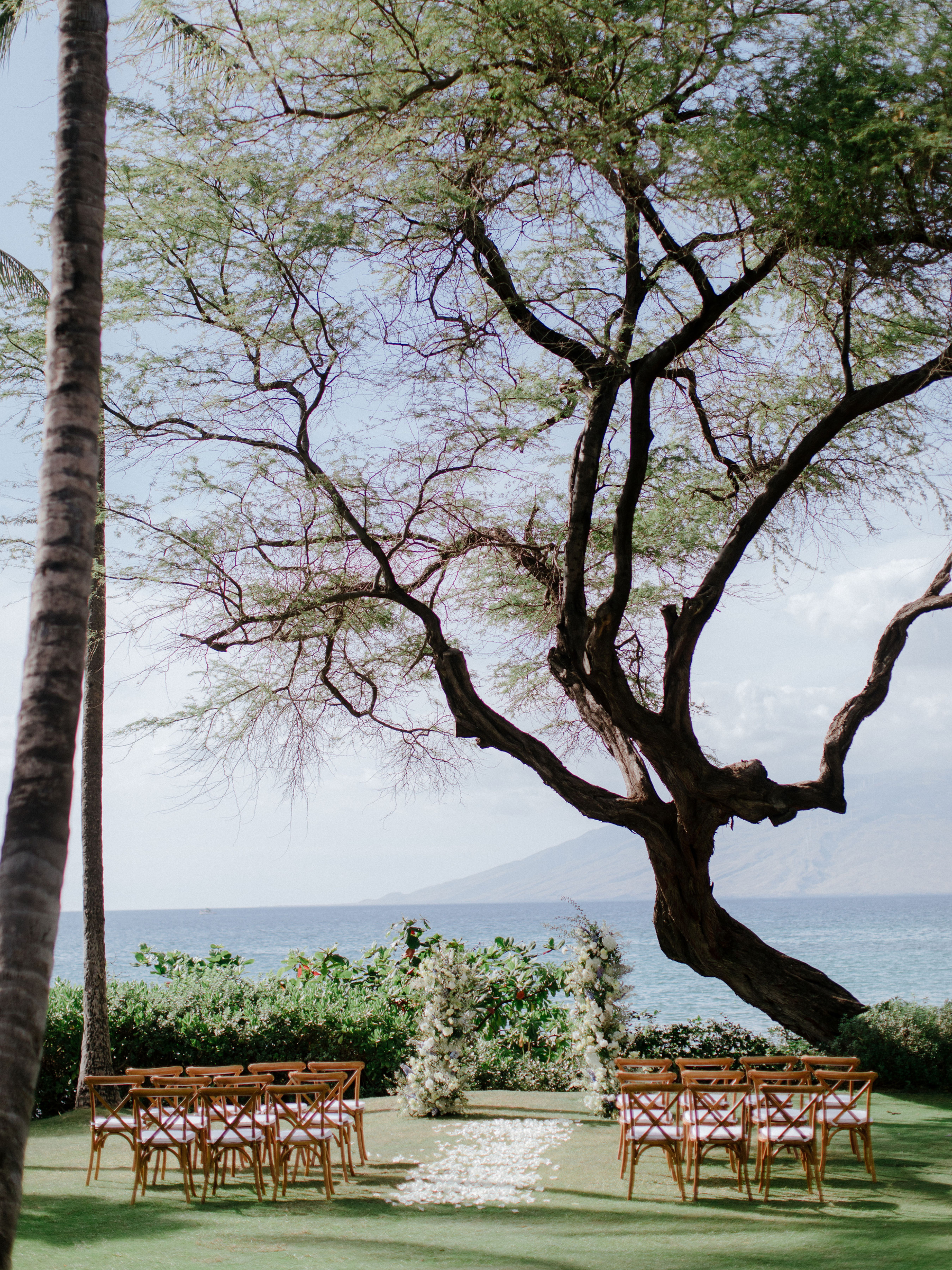 Yichen &amp; Qiming's Intimate Escape at Andaz Maui At Wailea Resort - A Concept by Hyatt photo