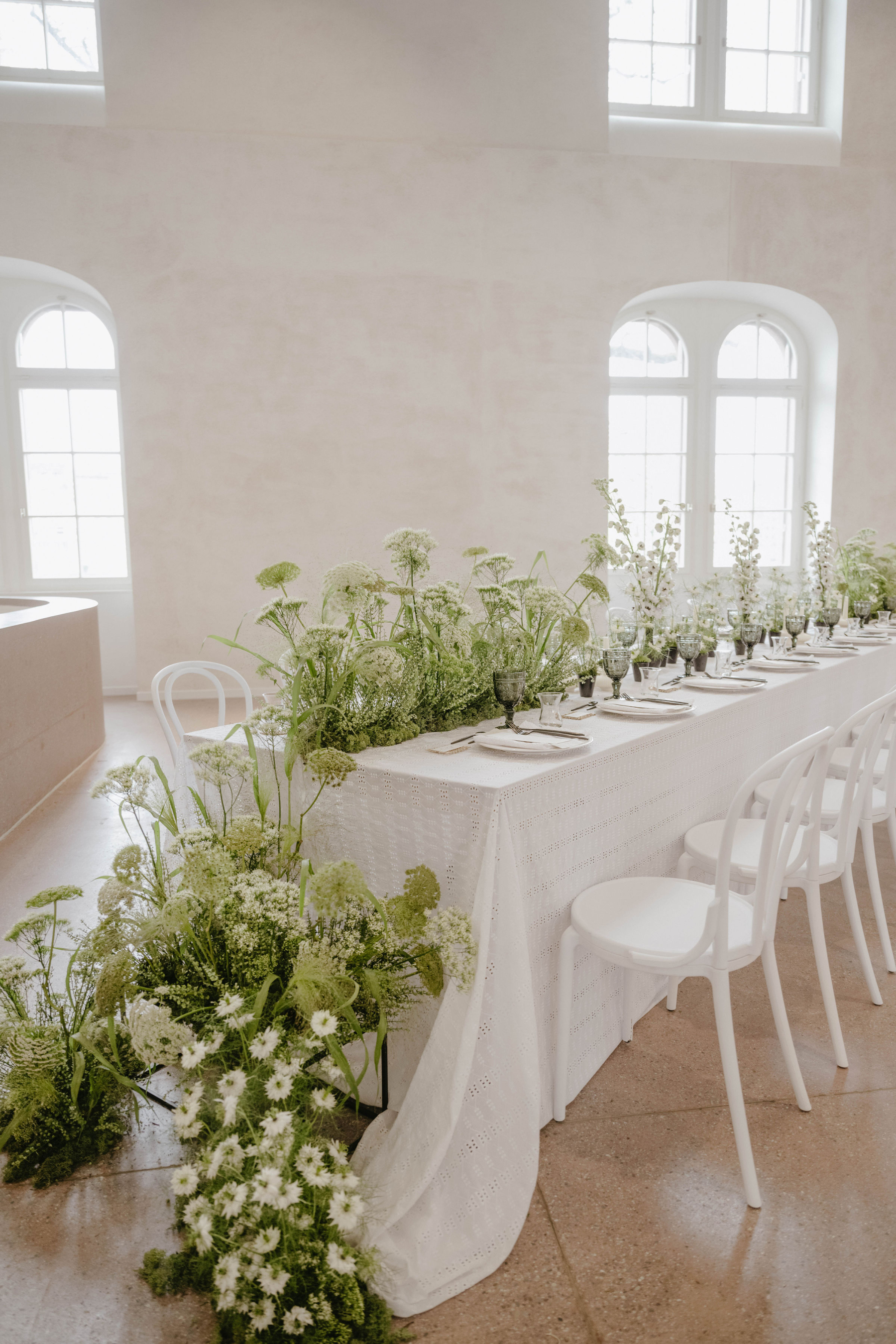 Olivia &amp; Liam's Enchanted Day at K-Haus: Swiping Right to Forever photo