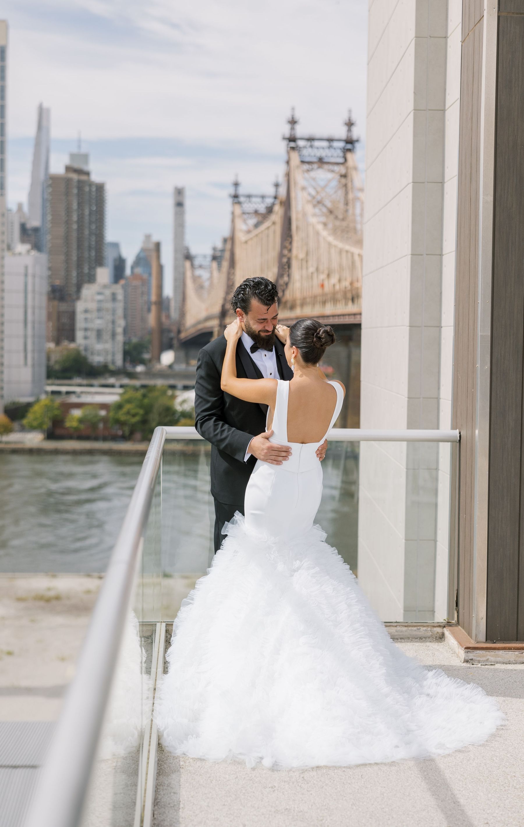 Urban Euphoria: Adriana &amp; Kyle's Magical Moments at Ravel Hotel photo
