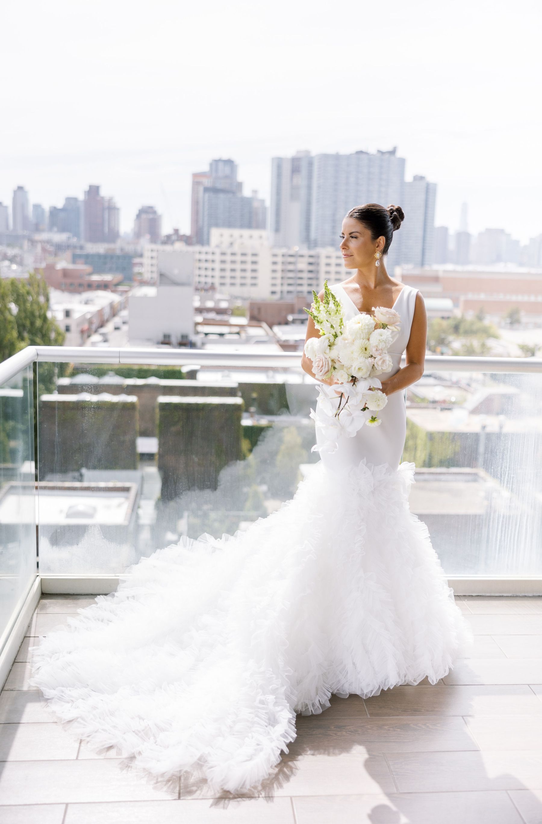 Urban Euphoria: Adriana &amp; Kyle's Magical Moments at Ravel Hotel photo