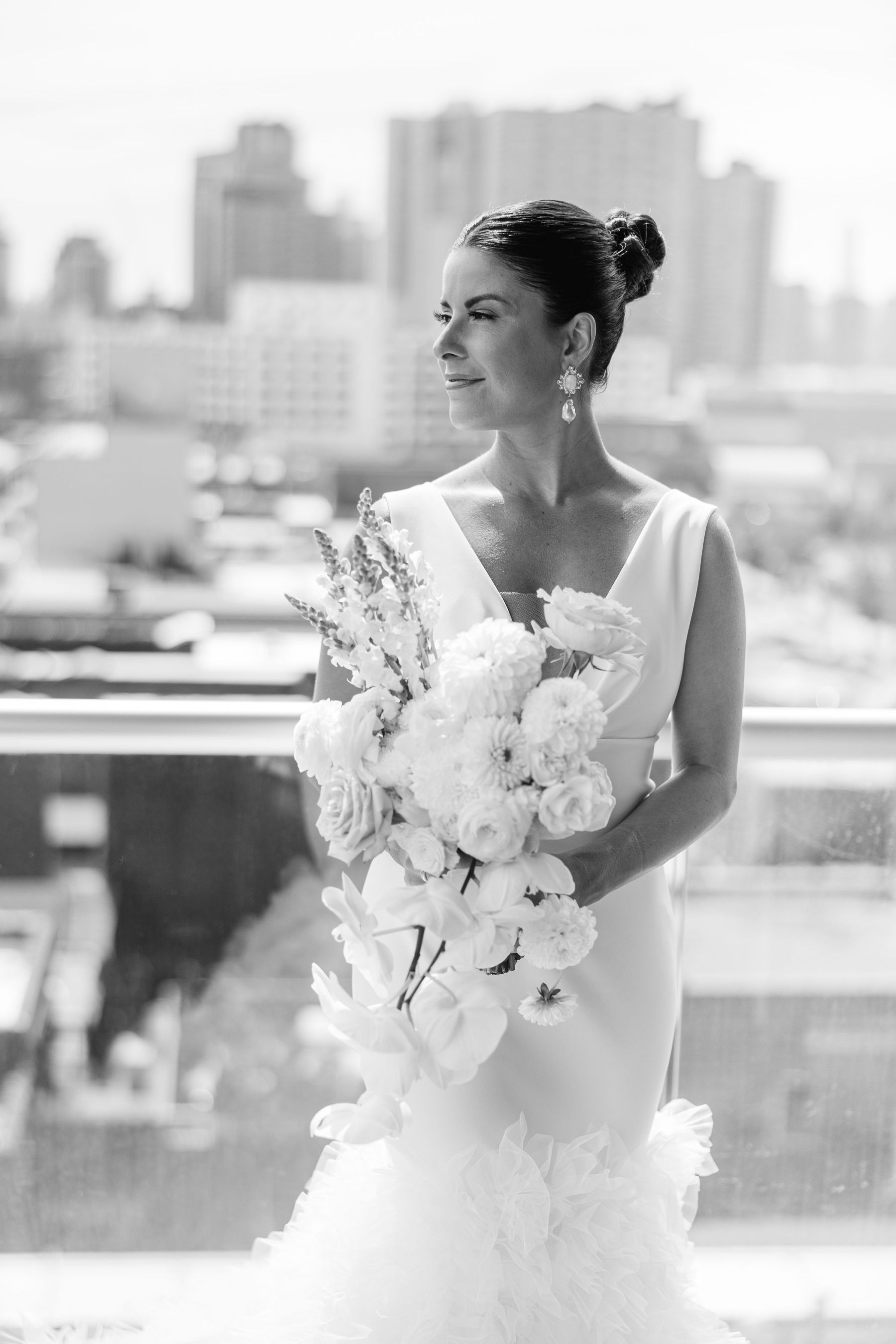Urban Euphoria: Adriana &amp; Kyle's Magical Moments at Ravel Hotel photo
