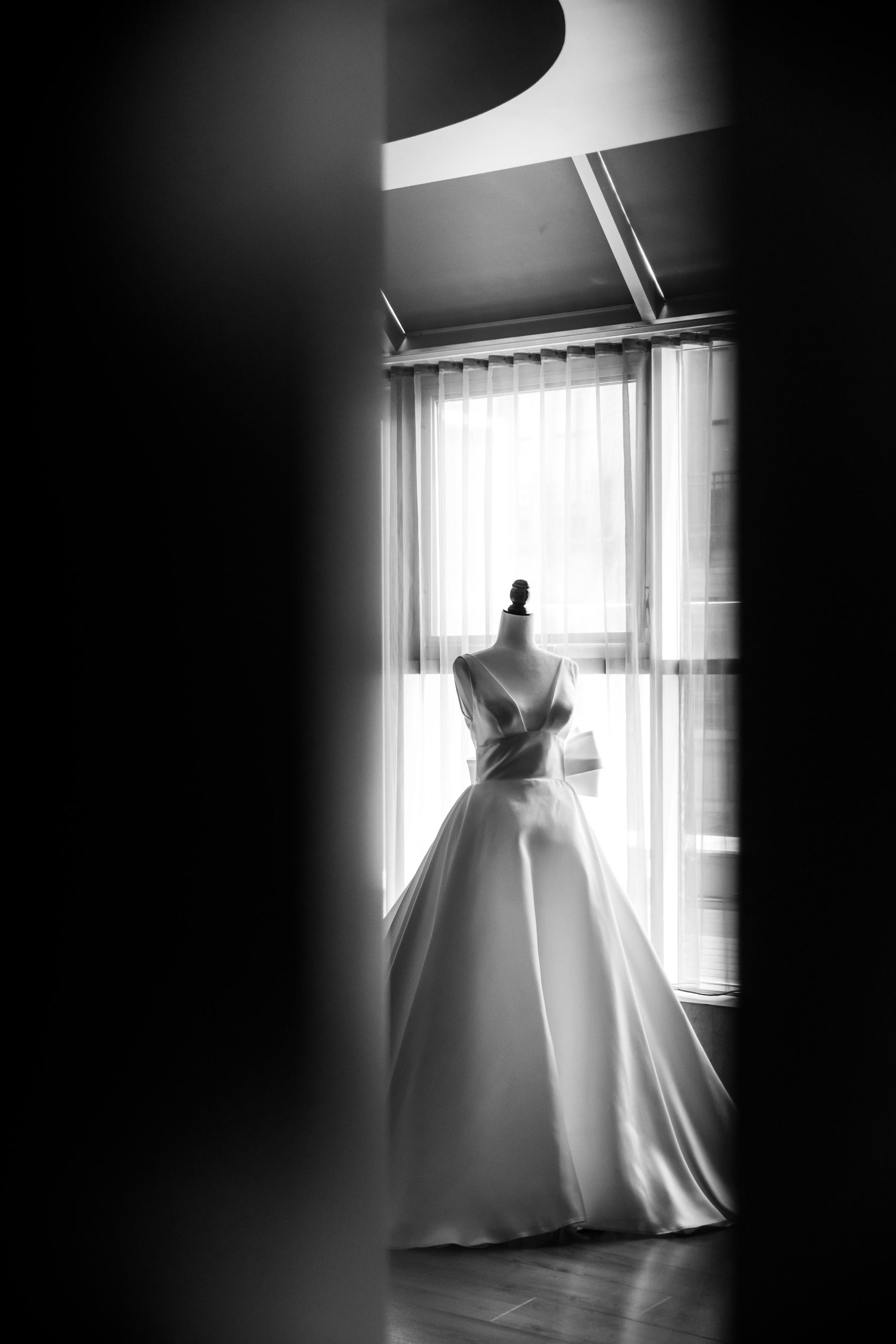 Champagne and Chandeliers: Ashley &amp; Samuel's Love Tale at One King West photo