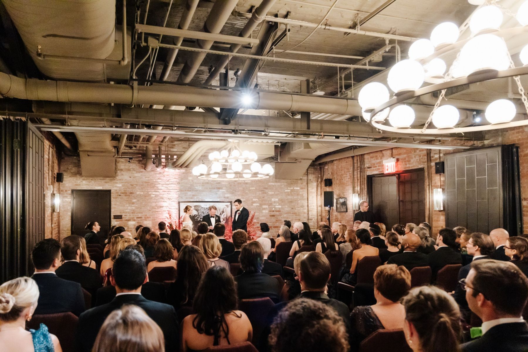 Phoebe &amp; Daniel: A Classic New York 'I Do' at the Beekman Hotel photo