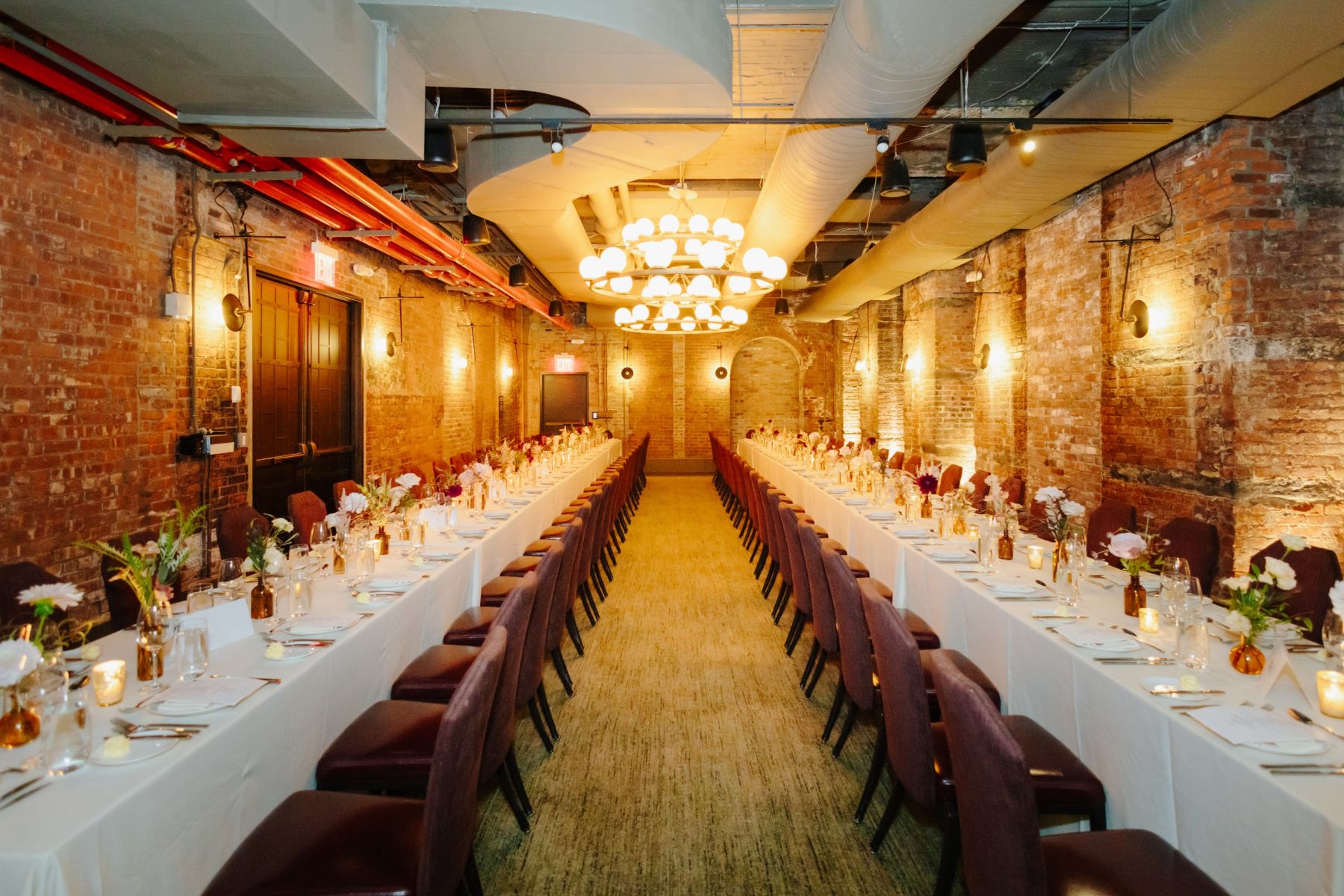 Phoebe &amp; Daniel: A Classic New York 'I Do' at the Beekman Hotel photo