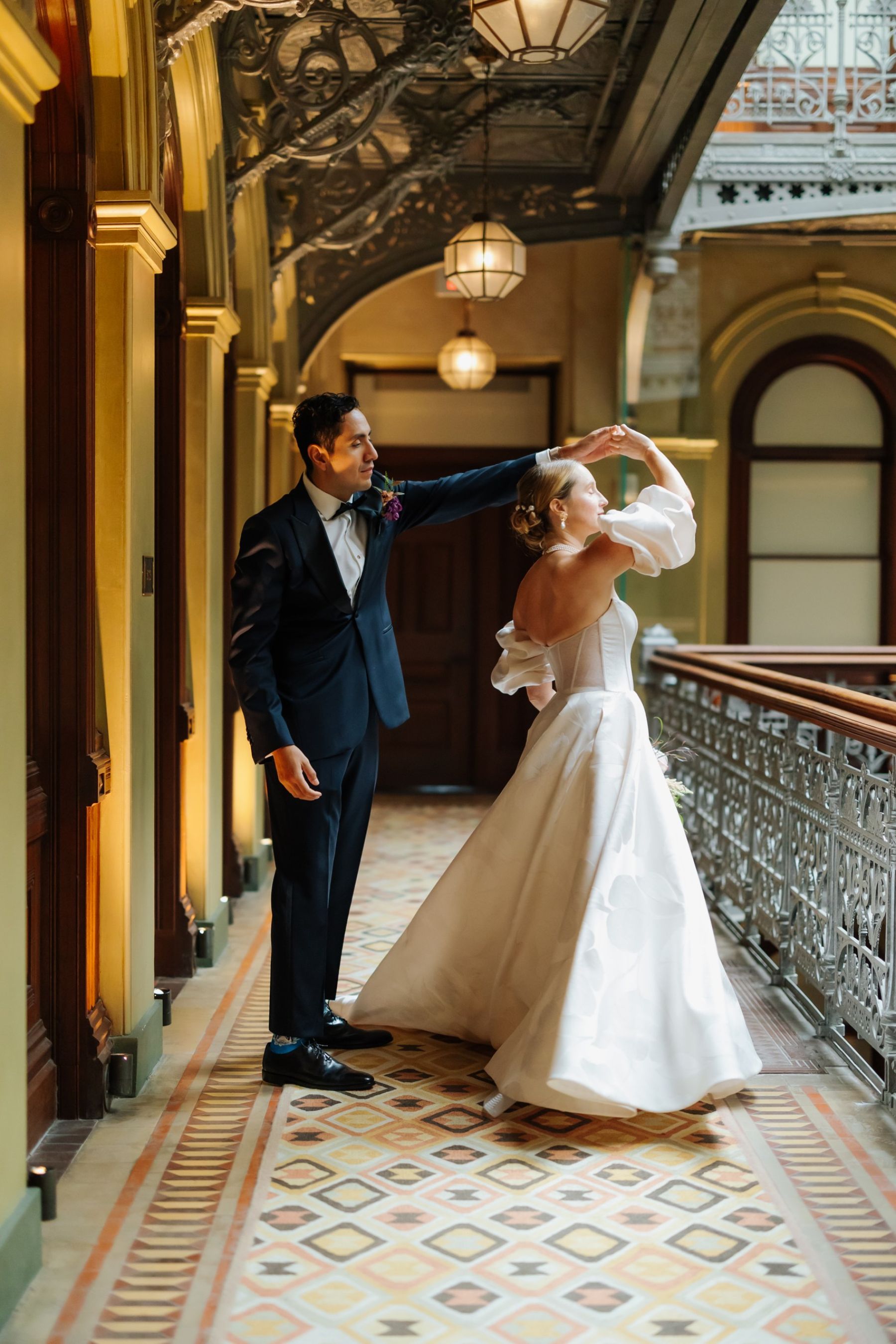 Phoebe &amp; Daniel: A Classic New York 'I Do' at the Beekman Hotel photo