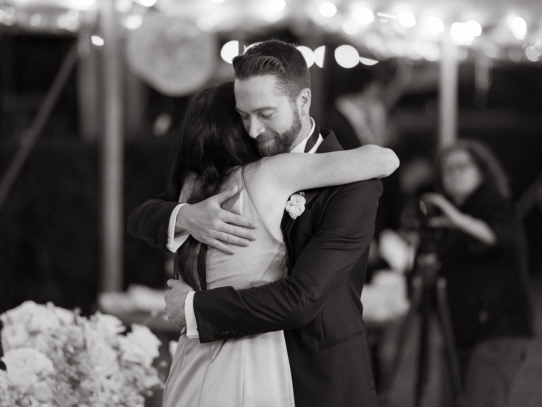 Lauren&amp;Matt: A Valley Rock Inn Love Story Unfolds photo