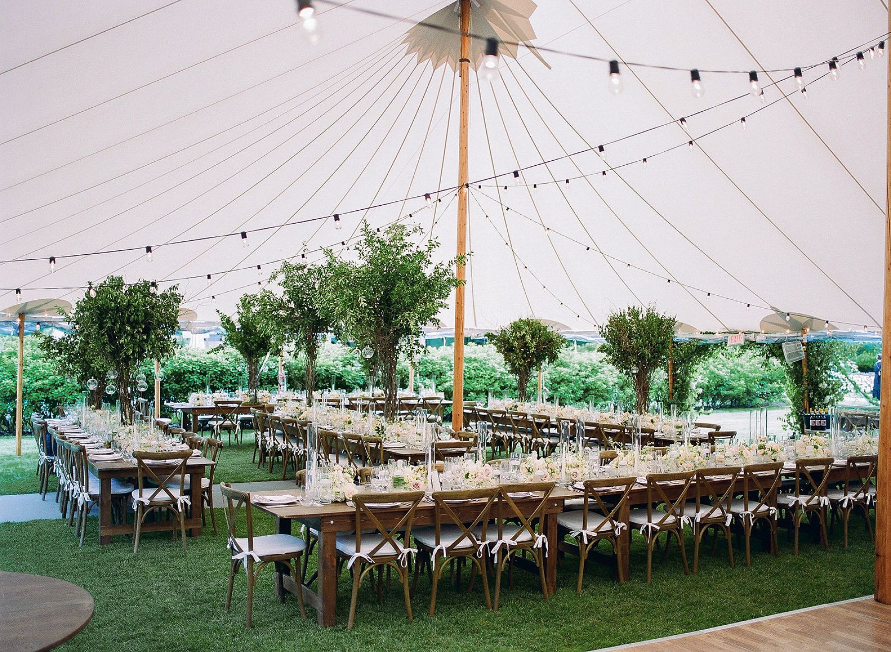 Lauren&amp;Matt: A Valley Rock Inn Love Story Unfolds photo