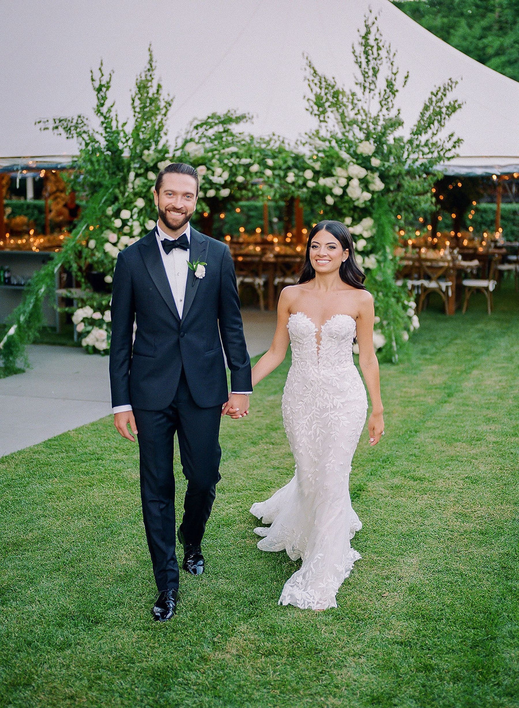 Lauren&amp;Matt: A Valley Rock Inn Love Story Unfolds photo