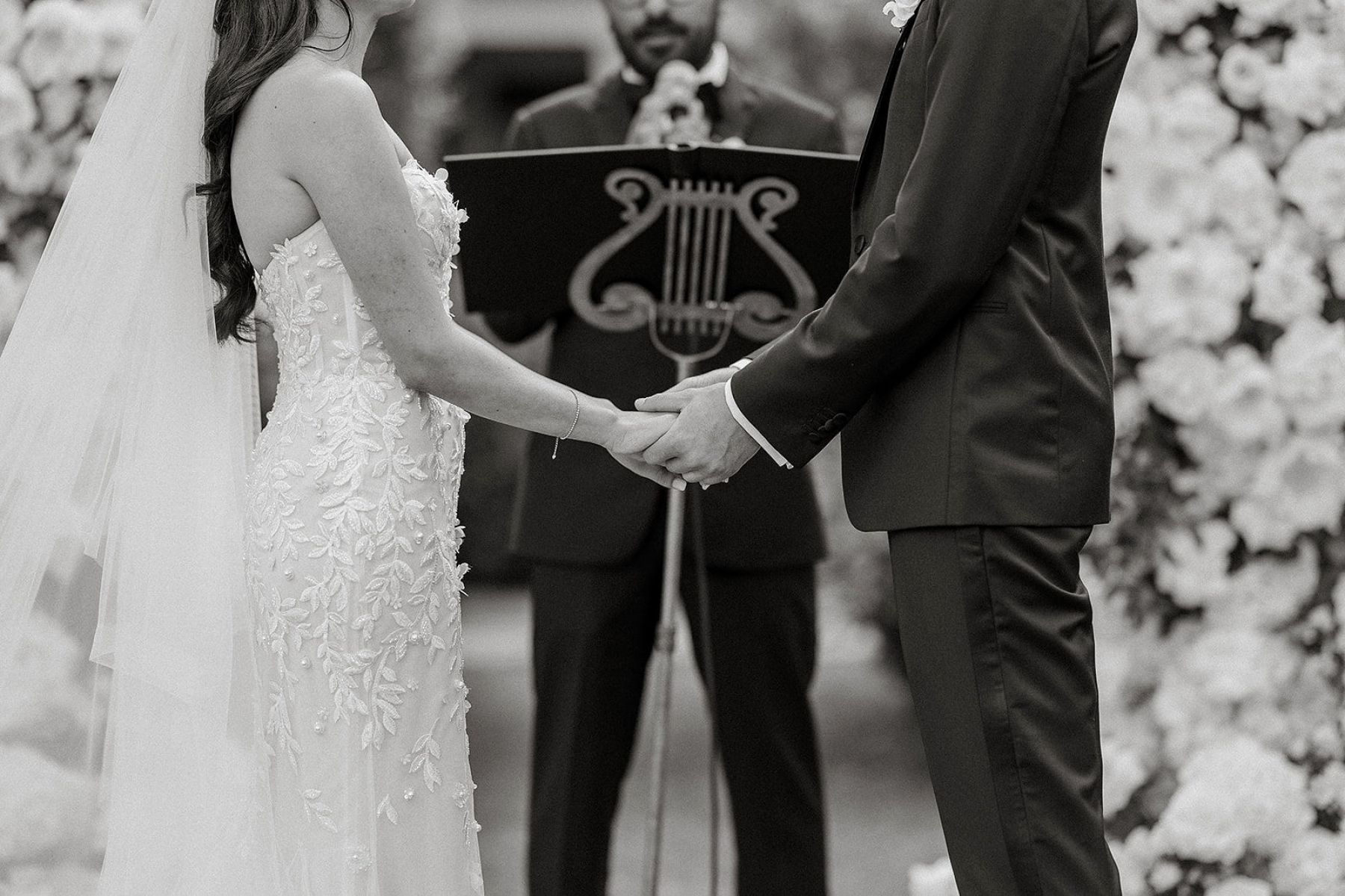 Lauren&amp;Matt: A Valley Rock Inn Love Story Unfolds photo