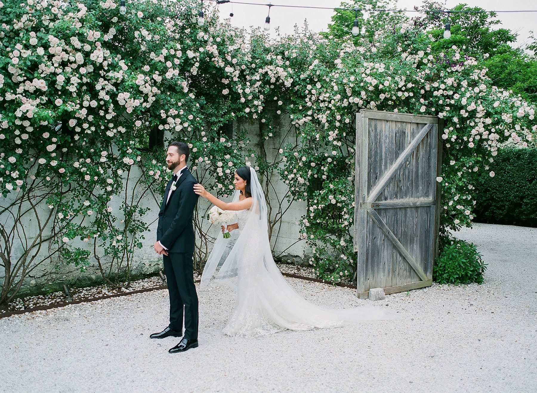 Lauren&amp;Matt: A Valley Rock Inn Love Story Unfolds photo