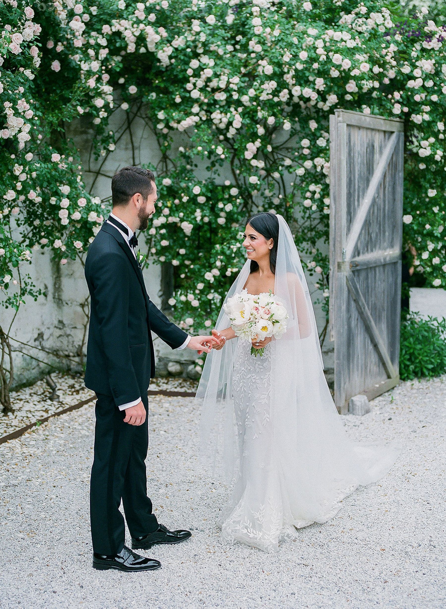Lauren&amp;Matt: A Valley Rock Inn Love Story Unfolds photo