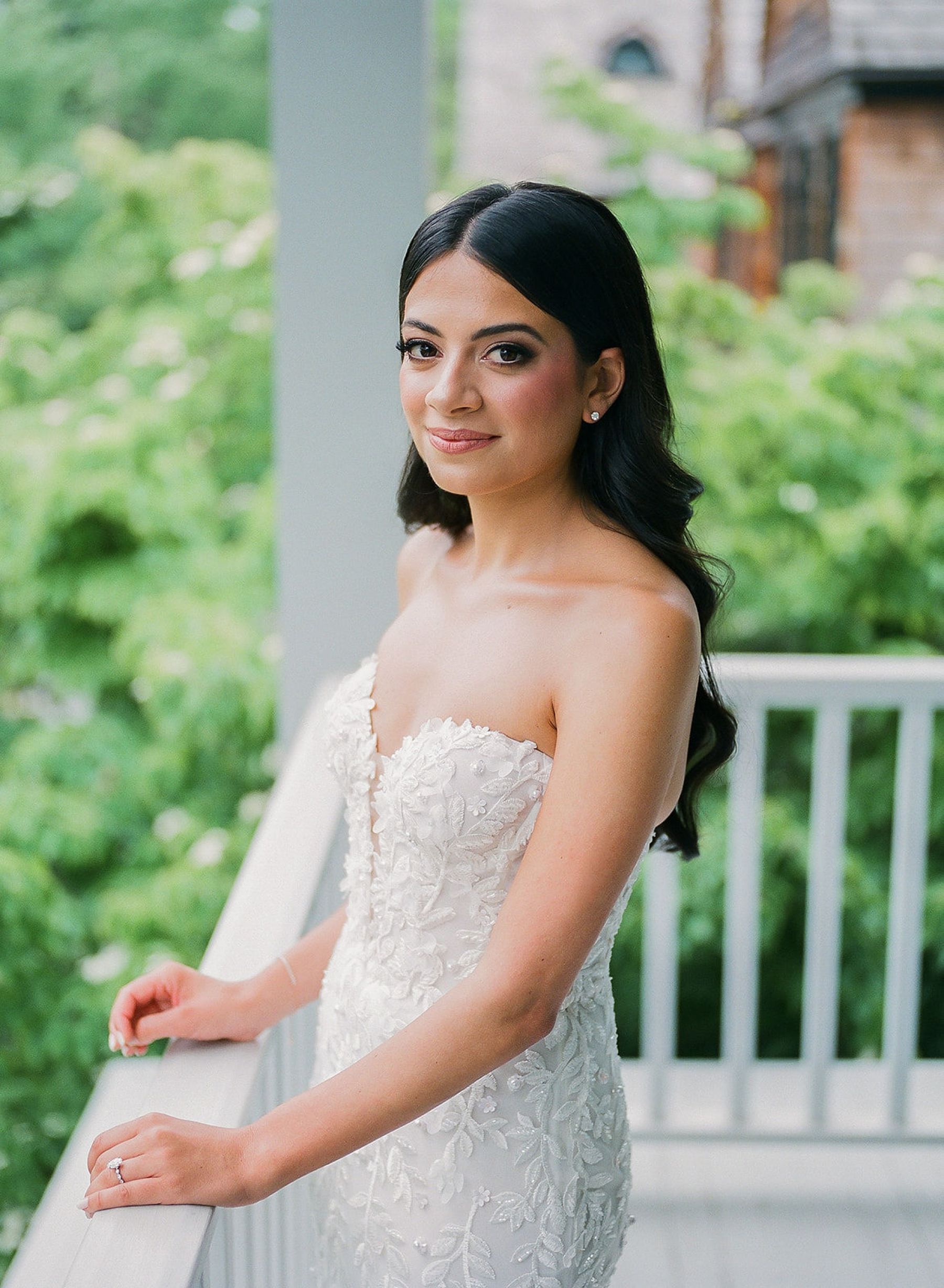 Lauren&amp;Matt: A Valley Rock Inn Love Story Unfolds photo