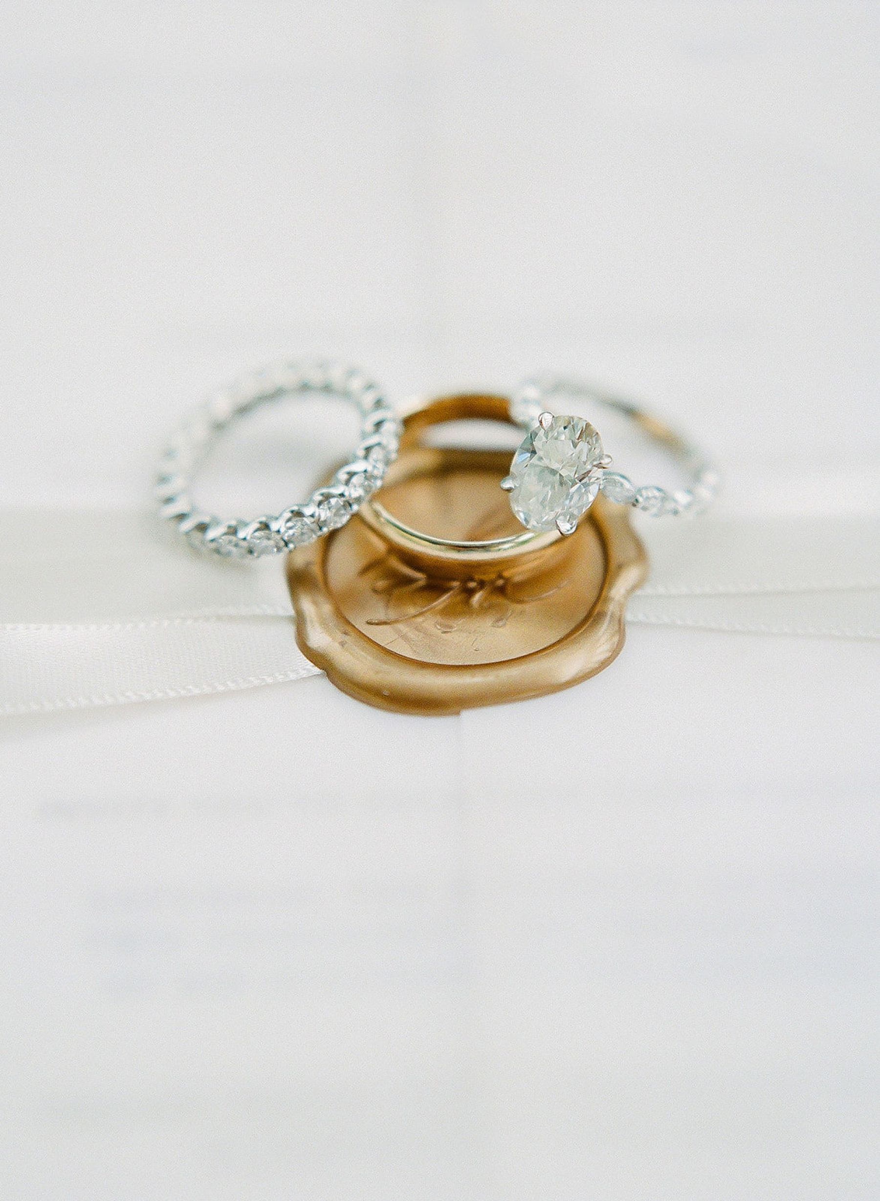 Lauren&amp;Matt: A Valley Rock Inn Love Story Unfolds photo