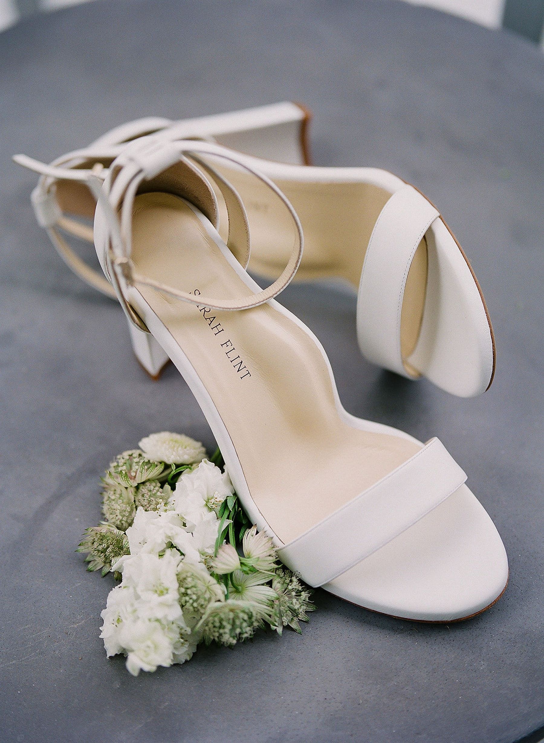 Lauren&amp;Matt: A Valley Rock Inn Love Story Unfolds photo