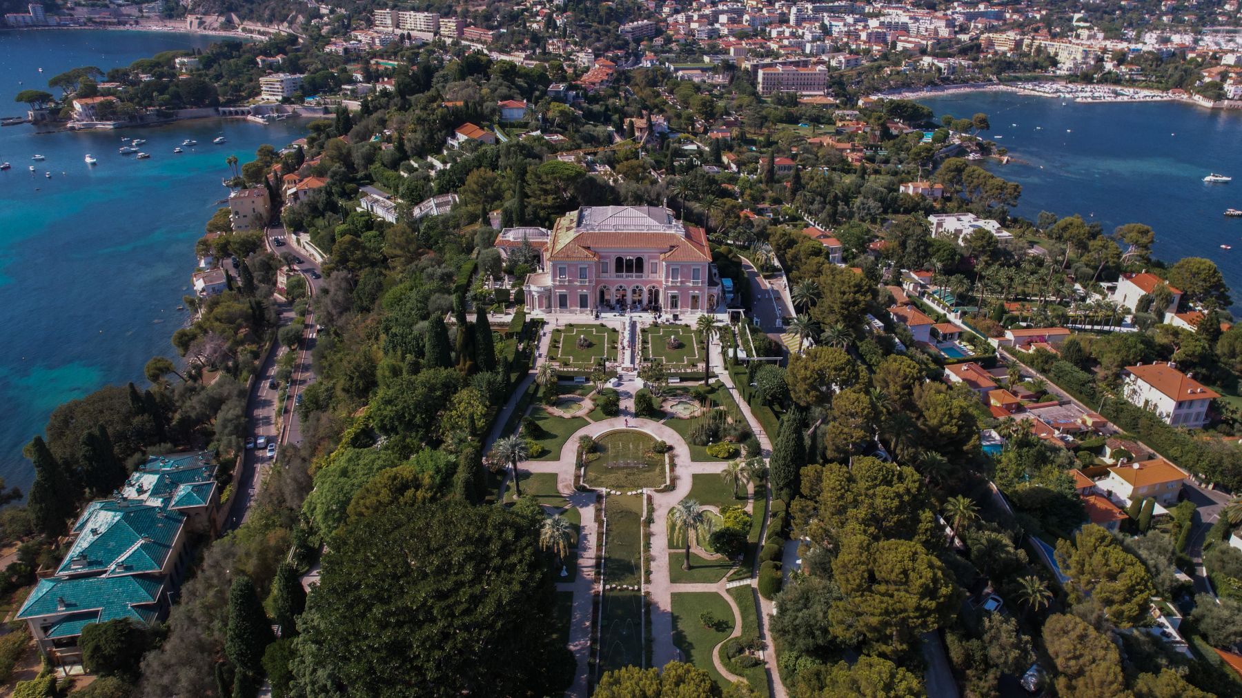 Marinela &amp; Vlad: A Royal Romance at Villa Ephrussi de Rothschild photo