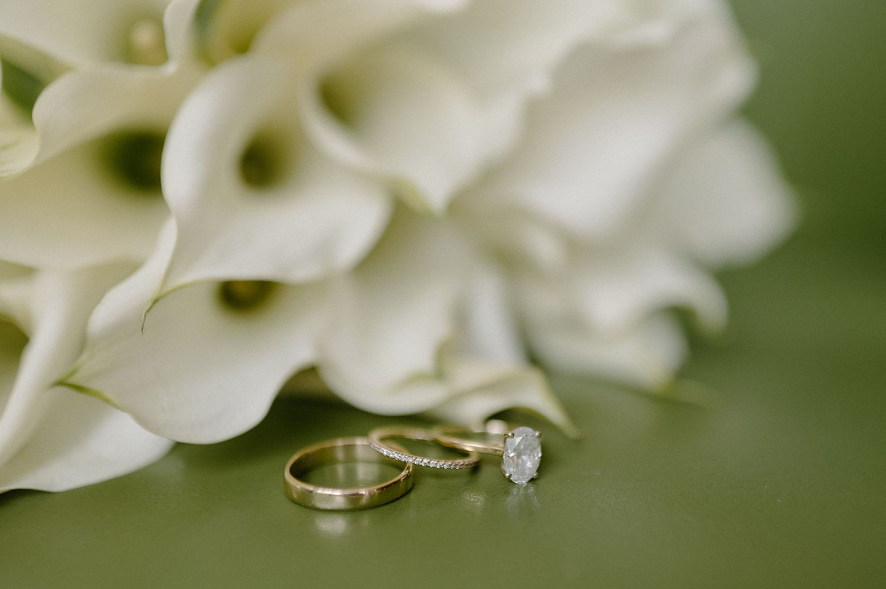 Tender Moments: Sara &amp; Alex’s Dreamy Day at Parents House on Lake Vernon photo