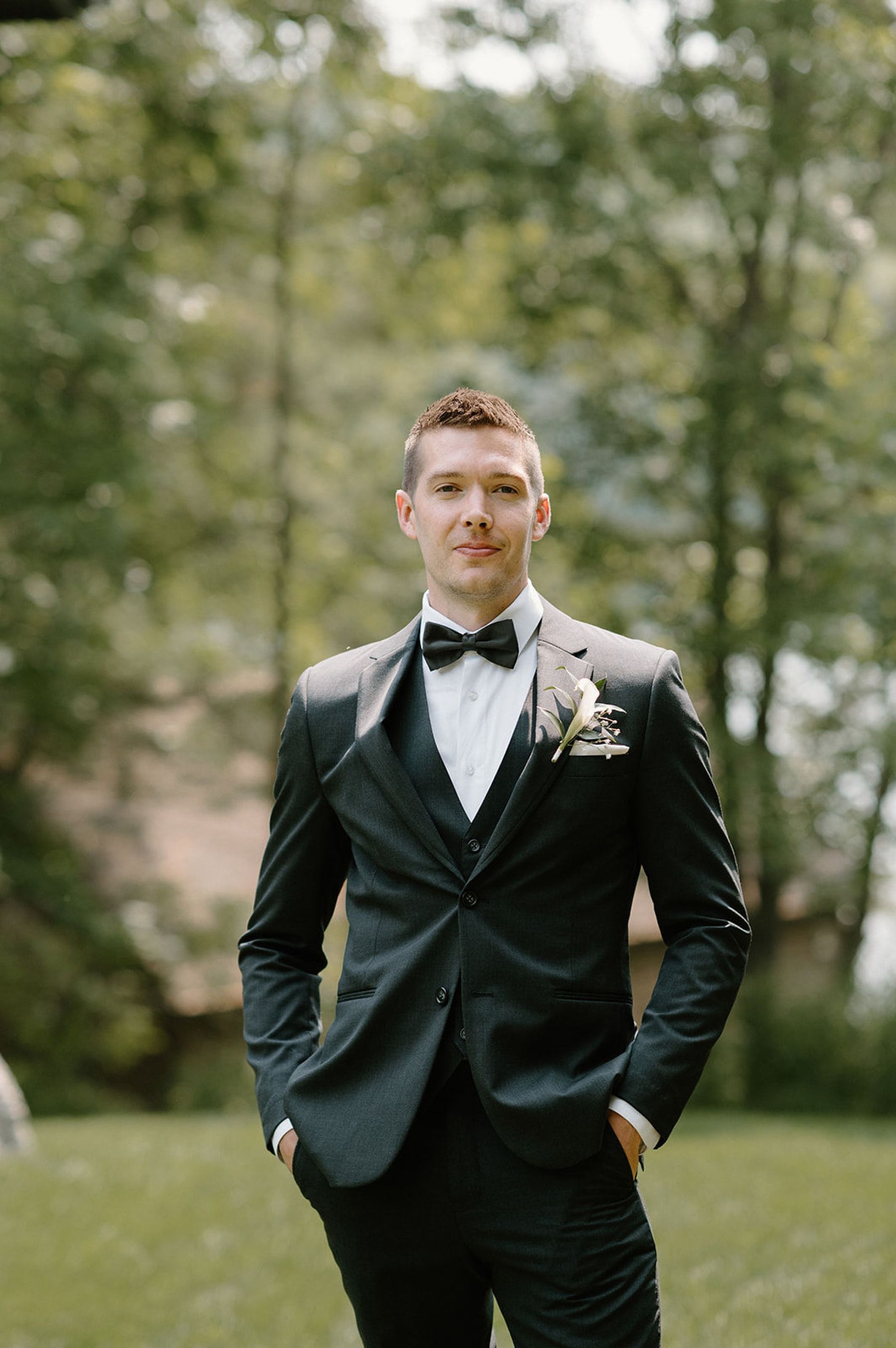 Tender Moments: Sara &amp; Alex’s Dreamy Day at Parents House on Lake Vernon photo