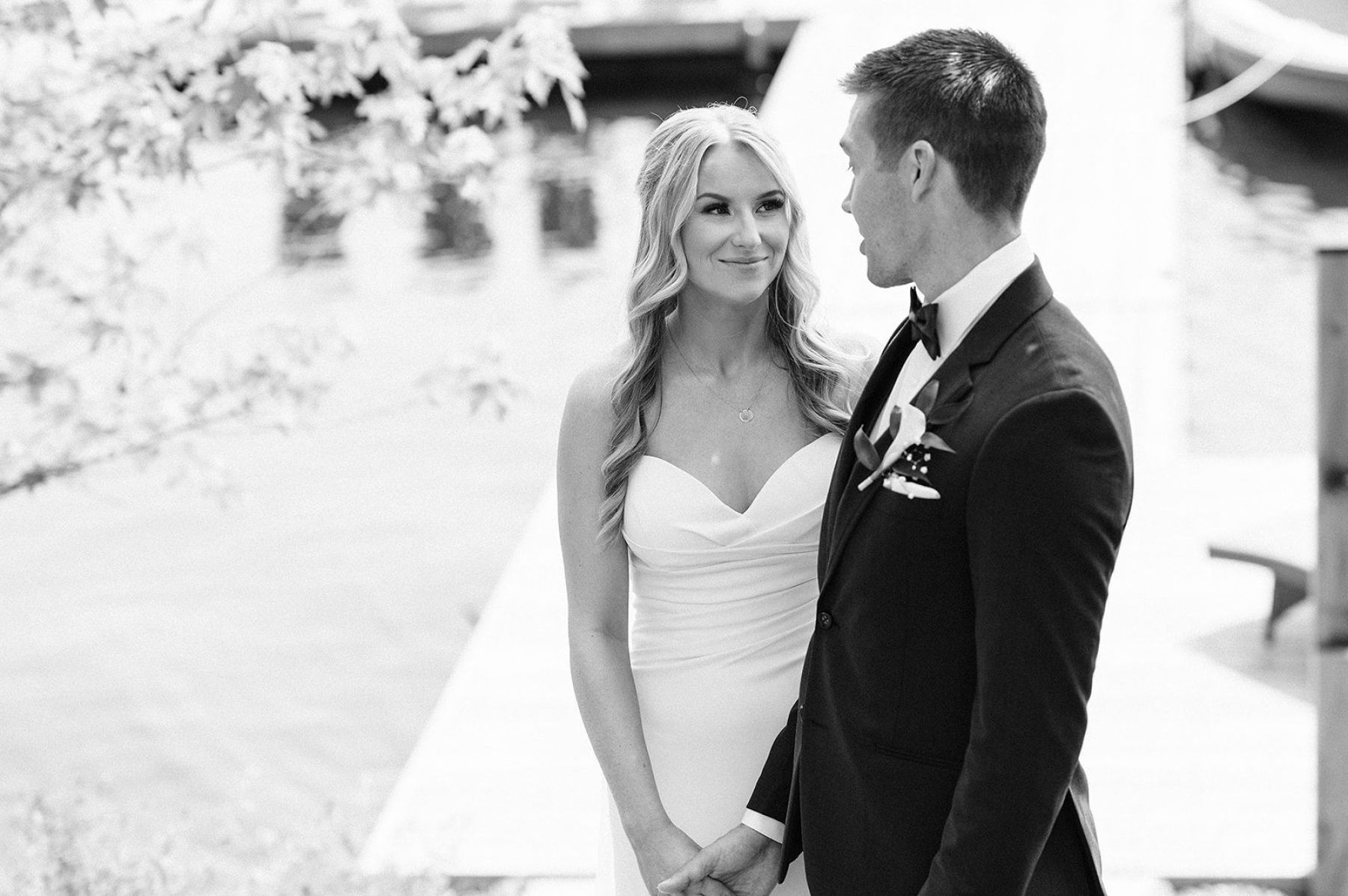 Tender Moments: Sara &amp; Alex’s Dreamy Day at Parents House on Lake Vernon photo